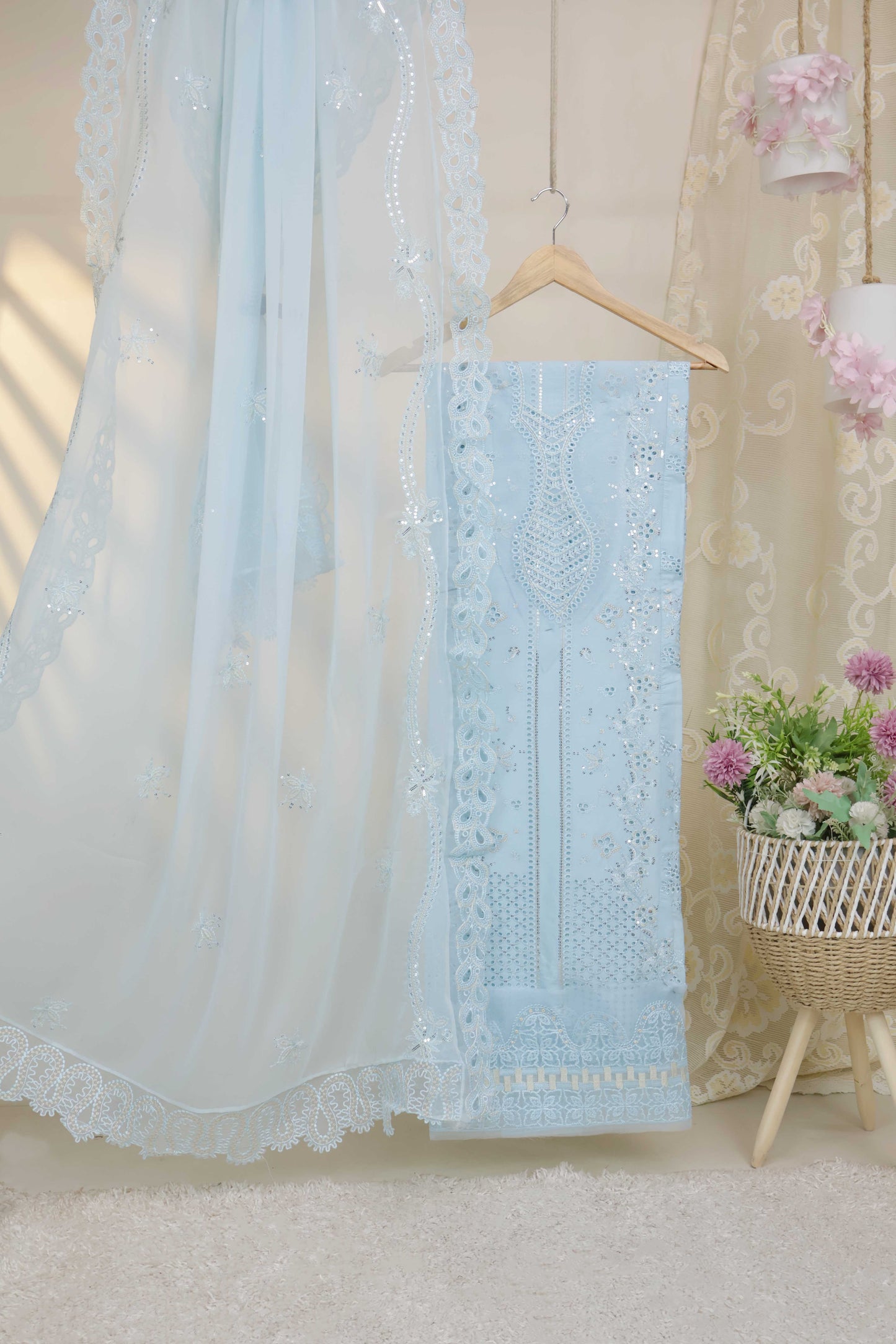 Luxury Lawn Embroidered Suit ELHA15