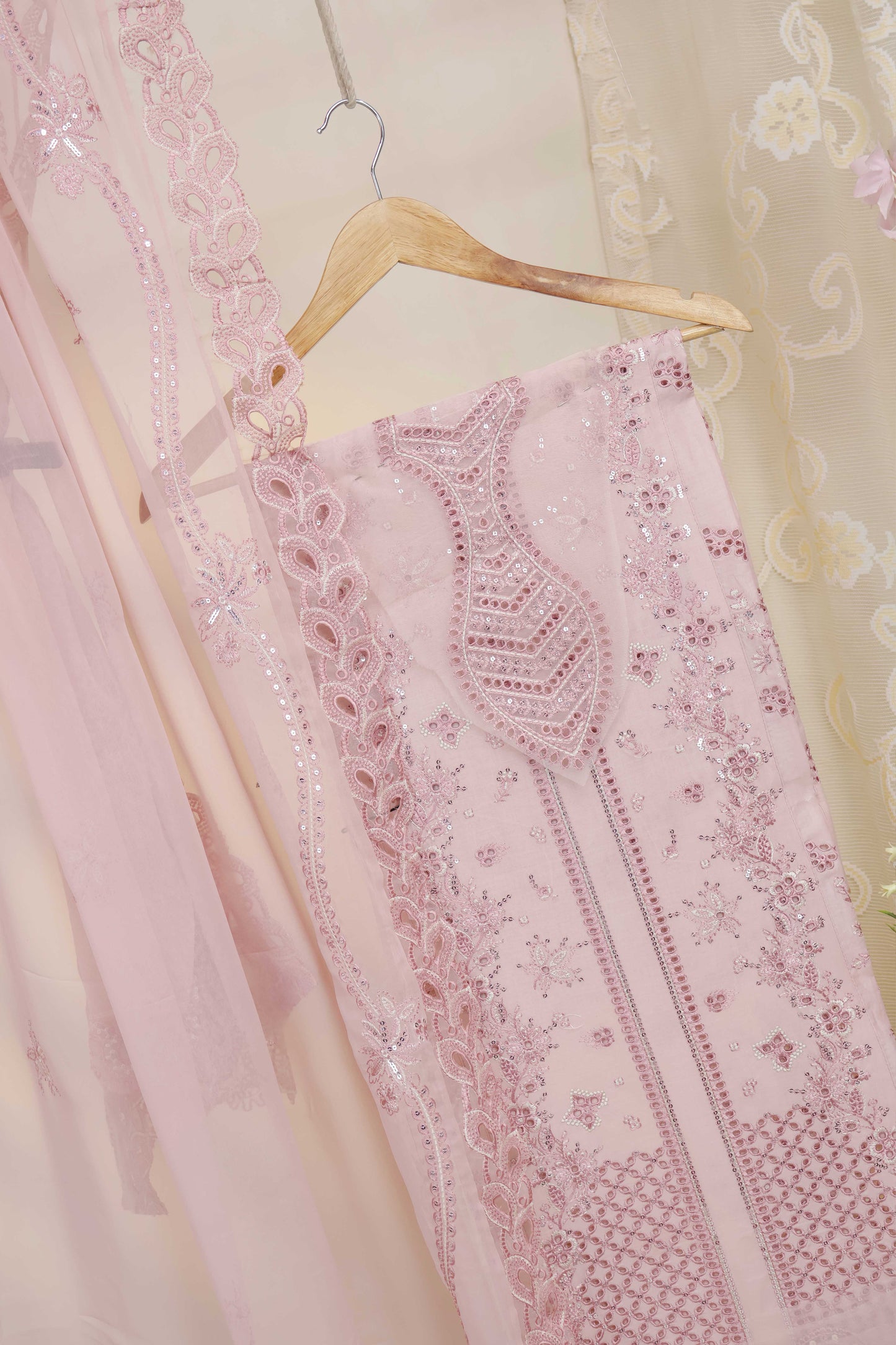 Luxury Lawn Embroidered Suit ELHA14
