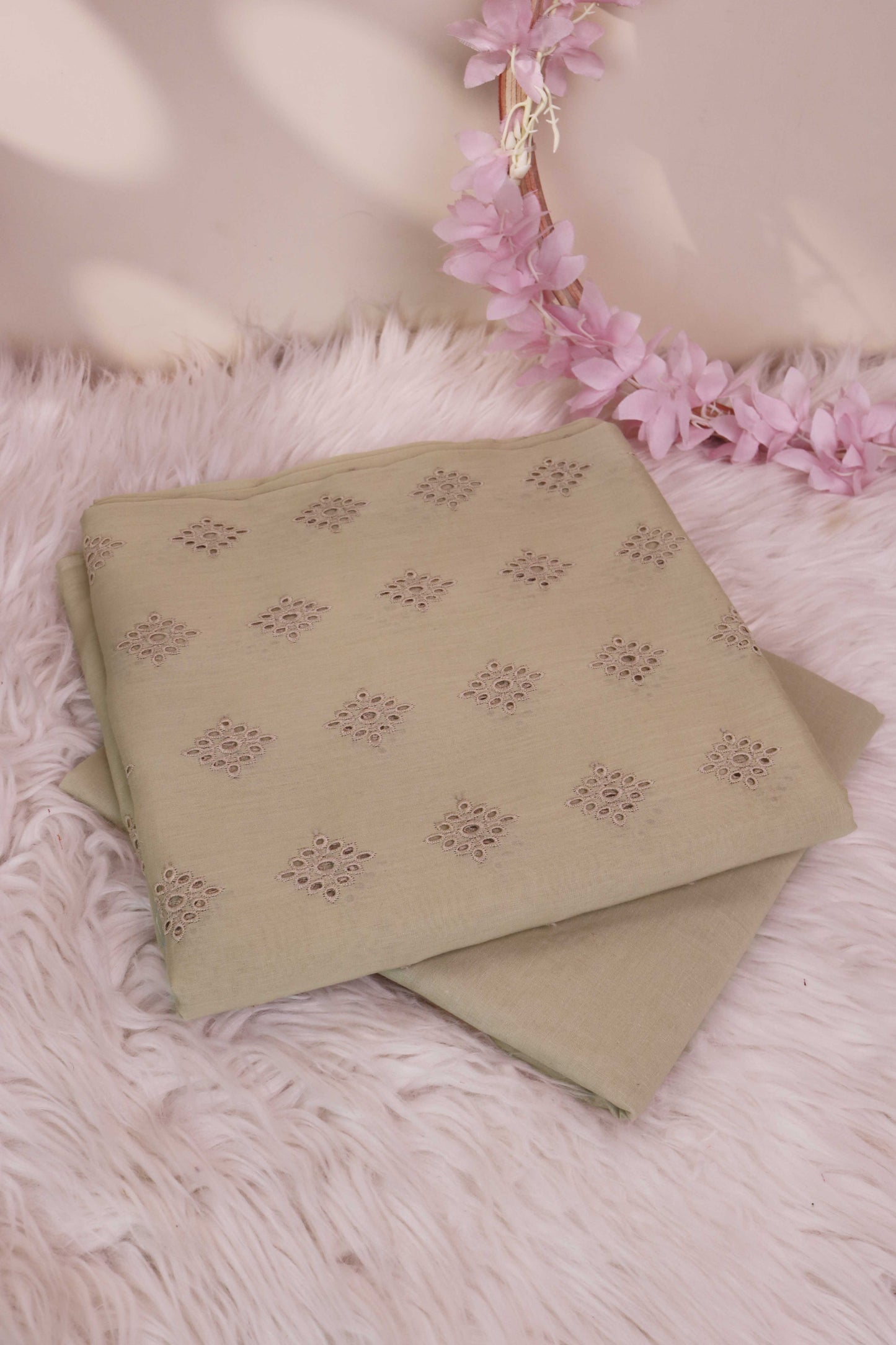 2Piece – Embroidered Lawn H25L2P170