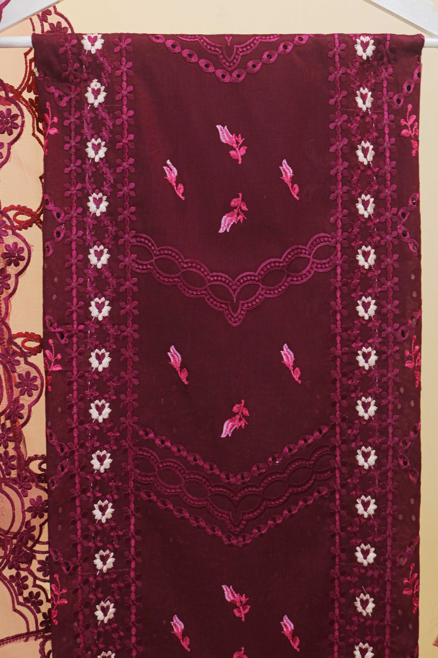 Luxury Lawn Embroidered suit H25SELHA13