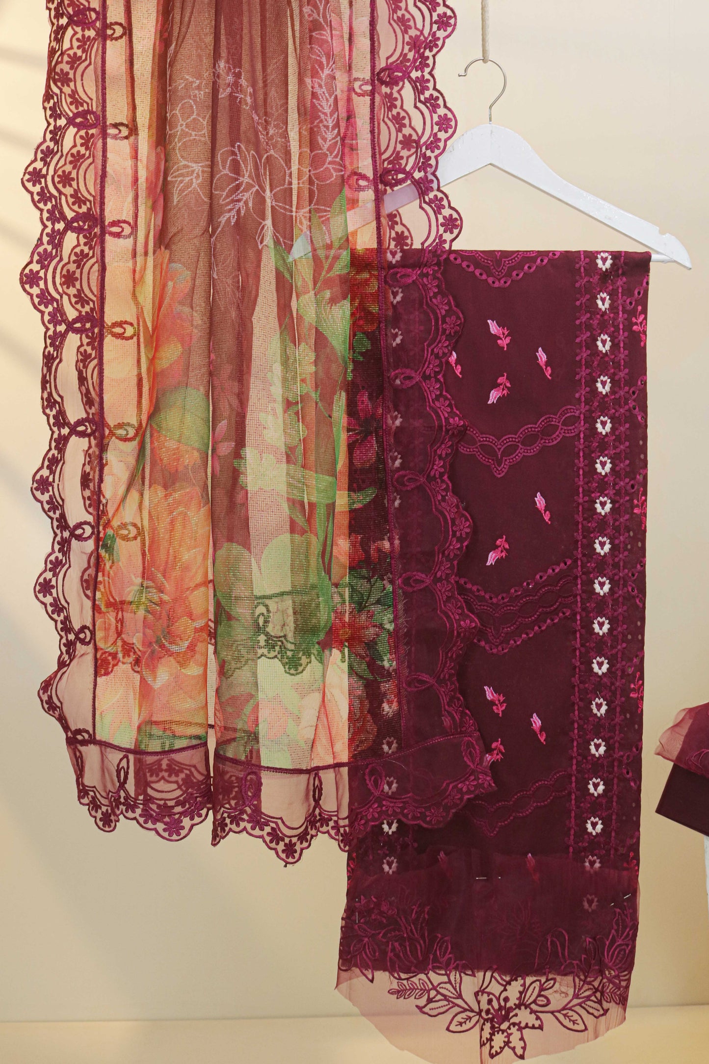 Luxury Lawn Embroidered suit H25SELHA13