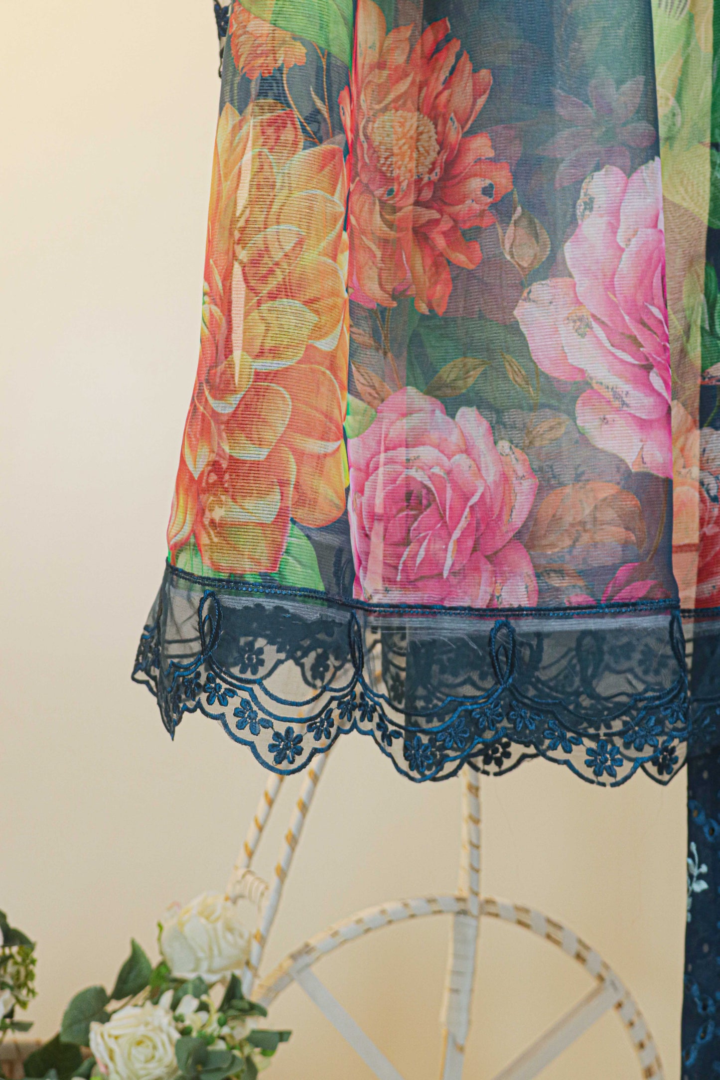 Luxury Lawn Embroidered suit H25SELHA14