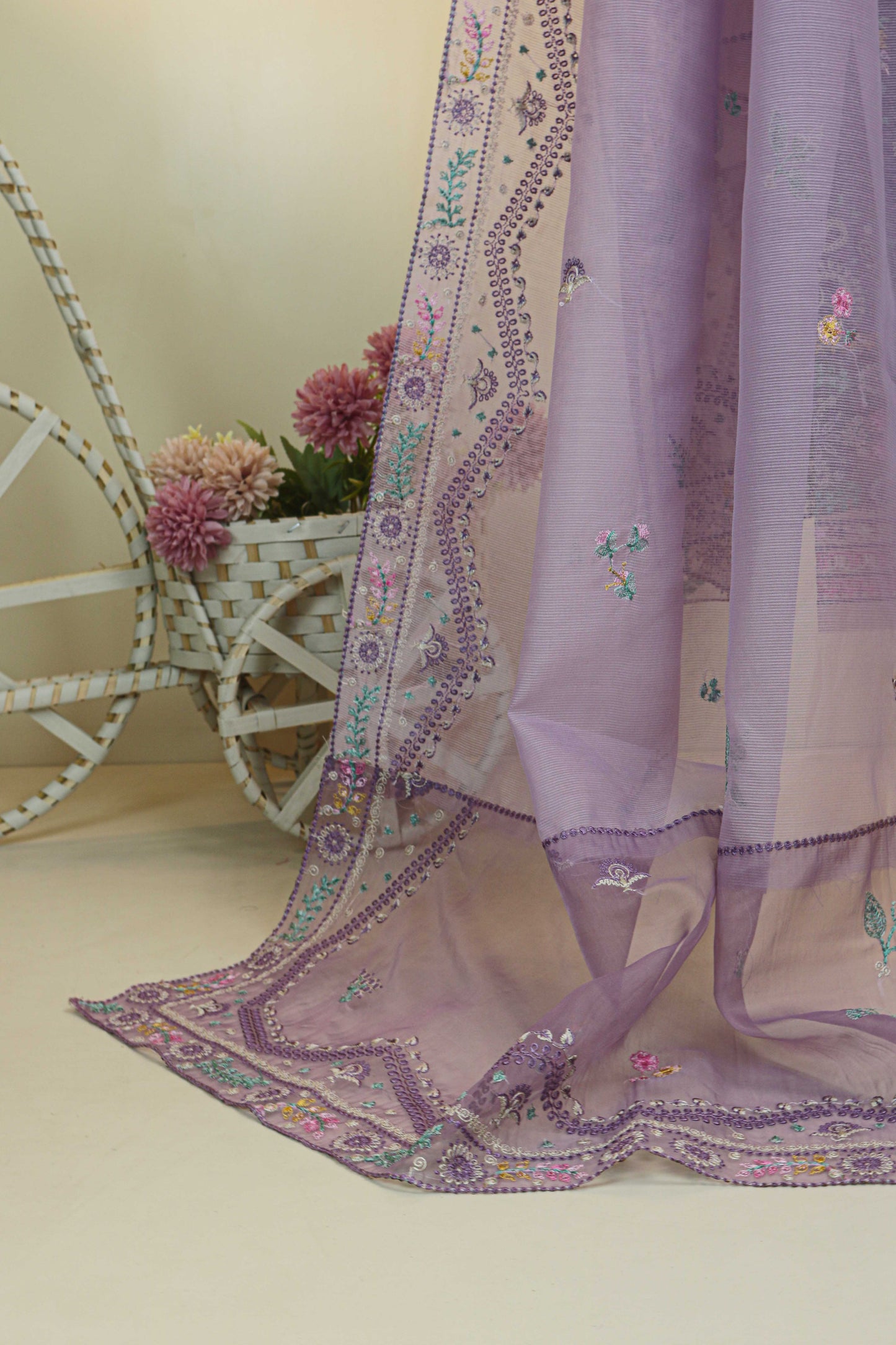 Luxury Lawn Embroidered suit H25SELHA45