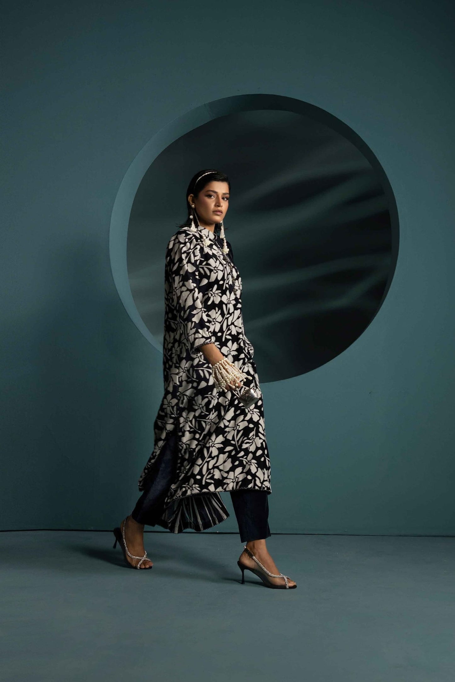 3Piece - Printed Micro Velvet Suit VC125