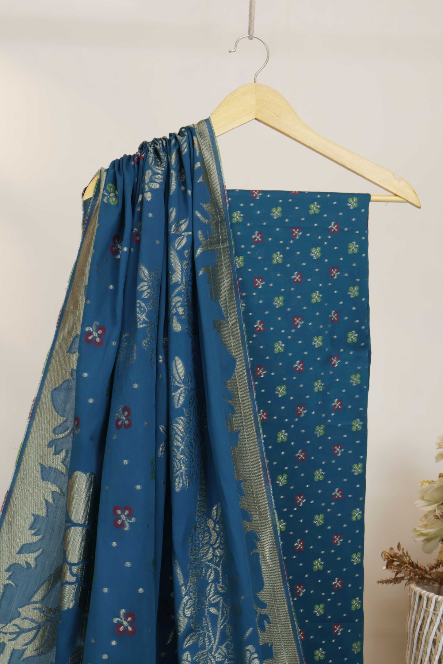 3Piece-Lawn Banarsi Jacquard Suit V5WR14