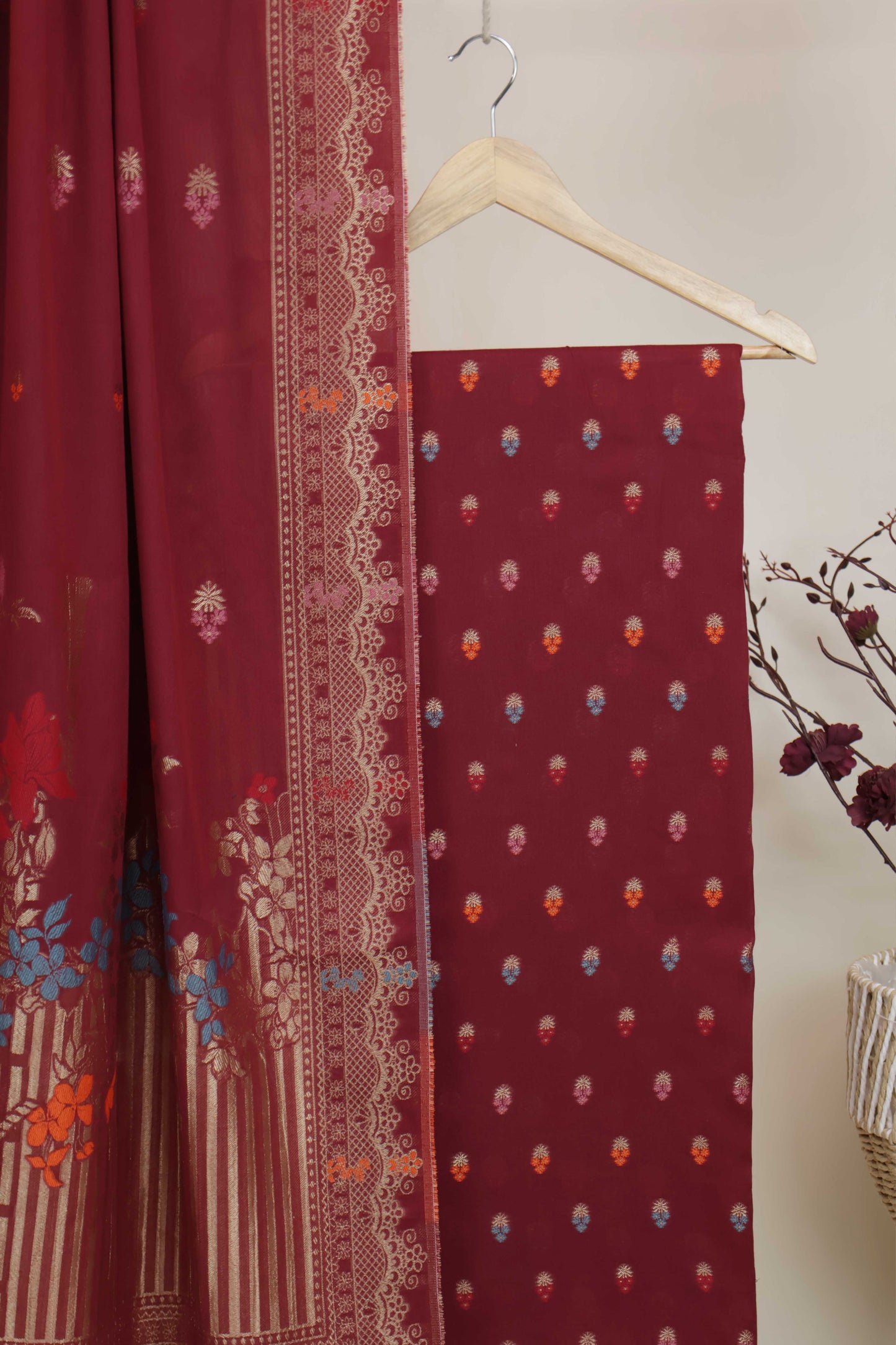 3Piece-Lawn Banarsi Jacquard Suit V5WR16