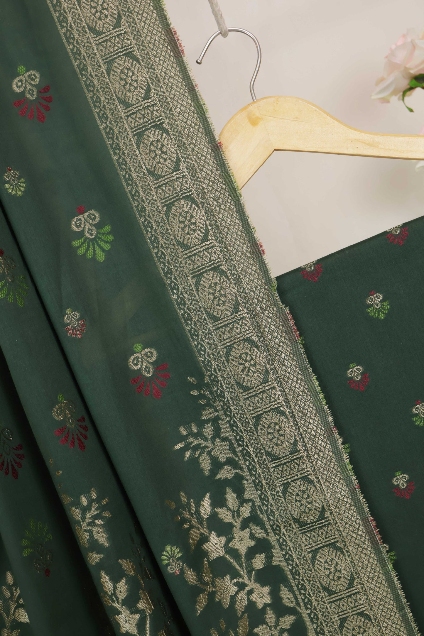 3Piece-Lawn Banarsi Jacquard Suit V5WR17