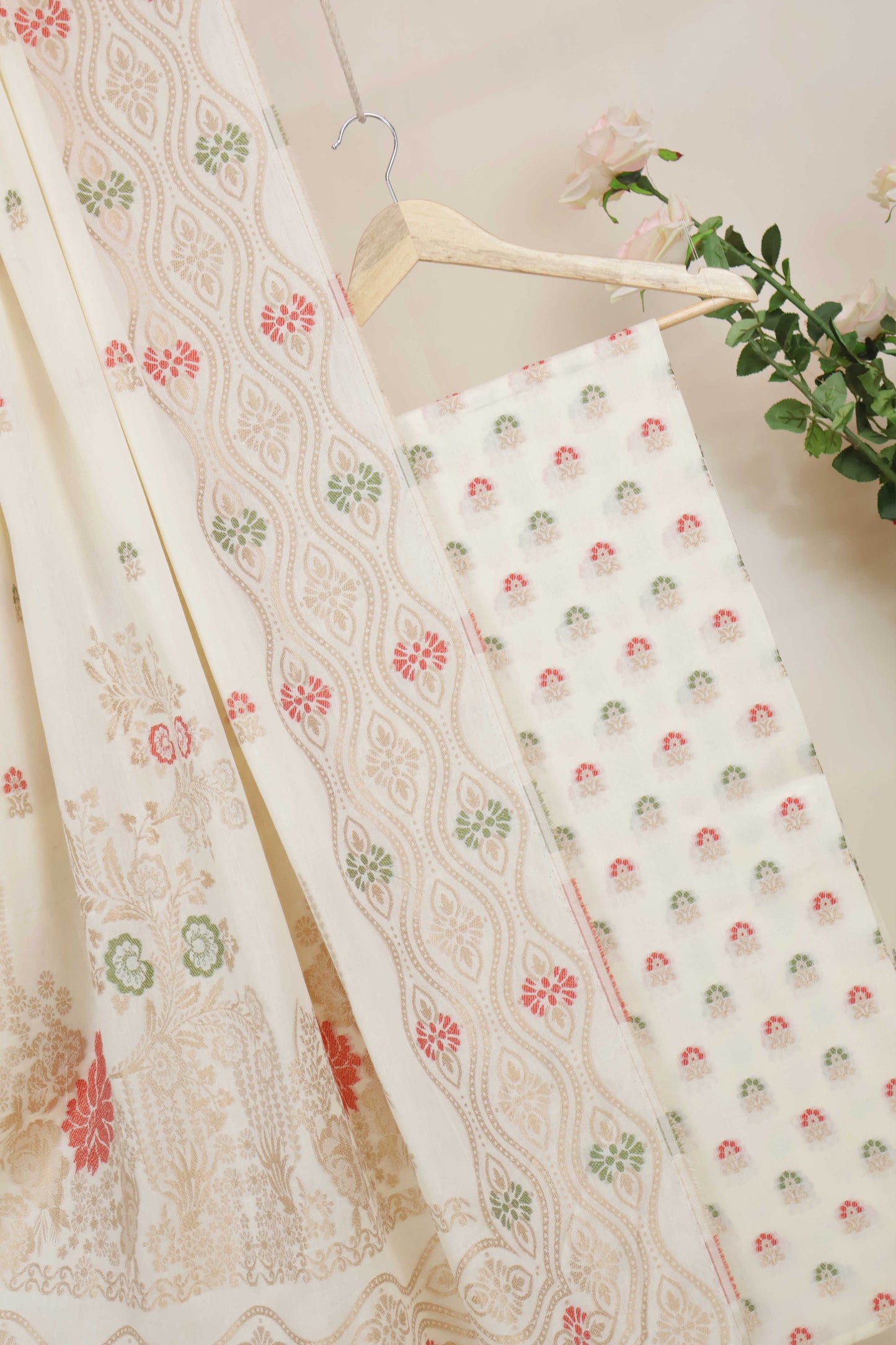 3Piece-Lawn Banarsi Jacquard Suit V5WR15