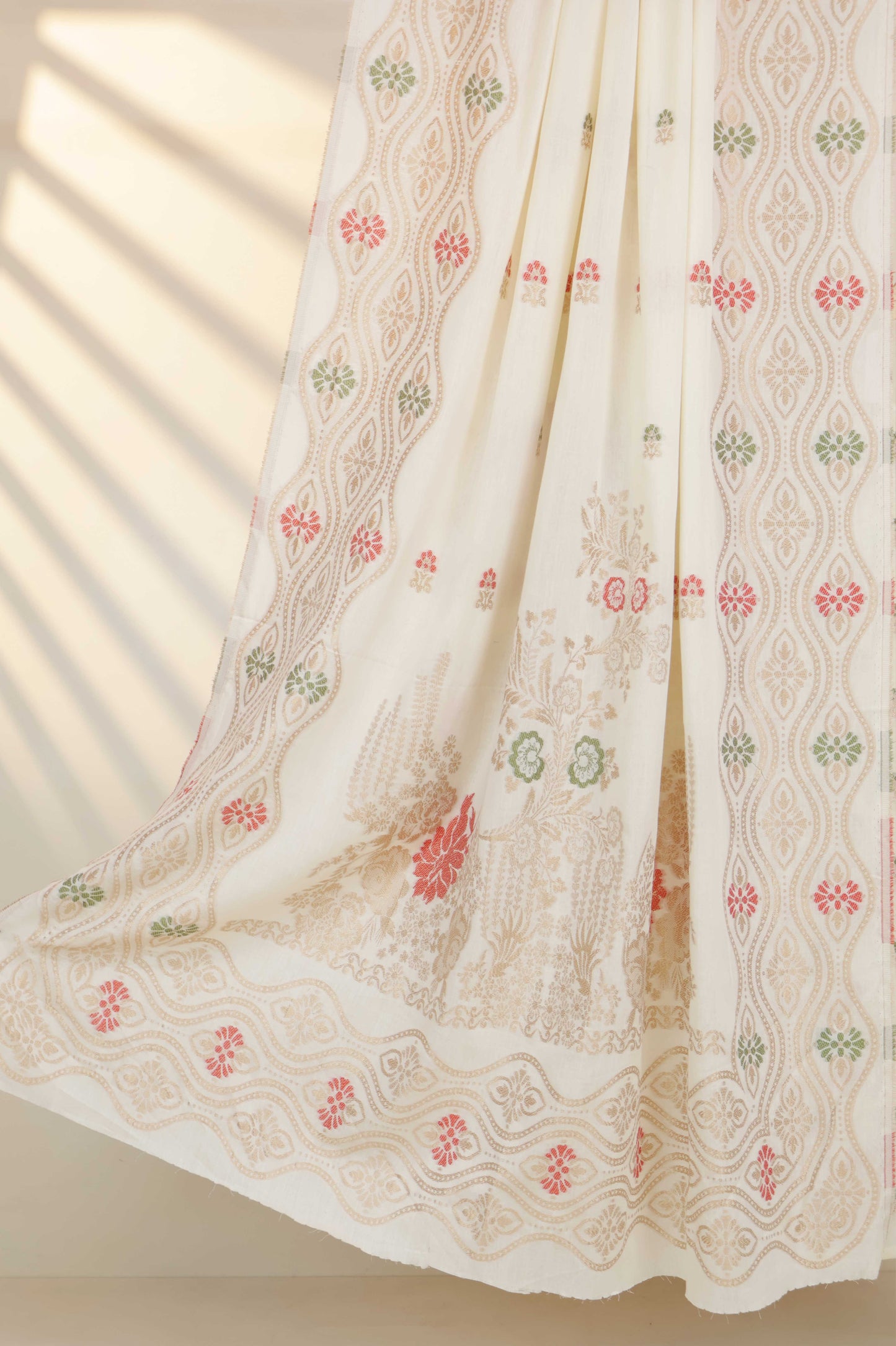 3Piece-Lawn Banarsi Jacquard Suit V5WR15