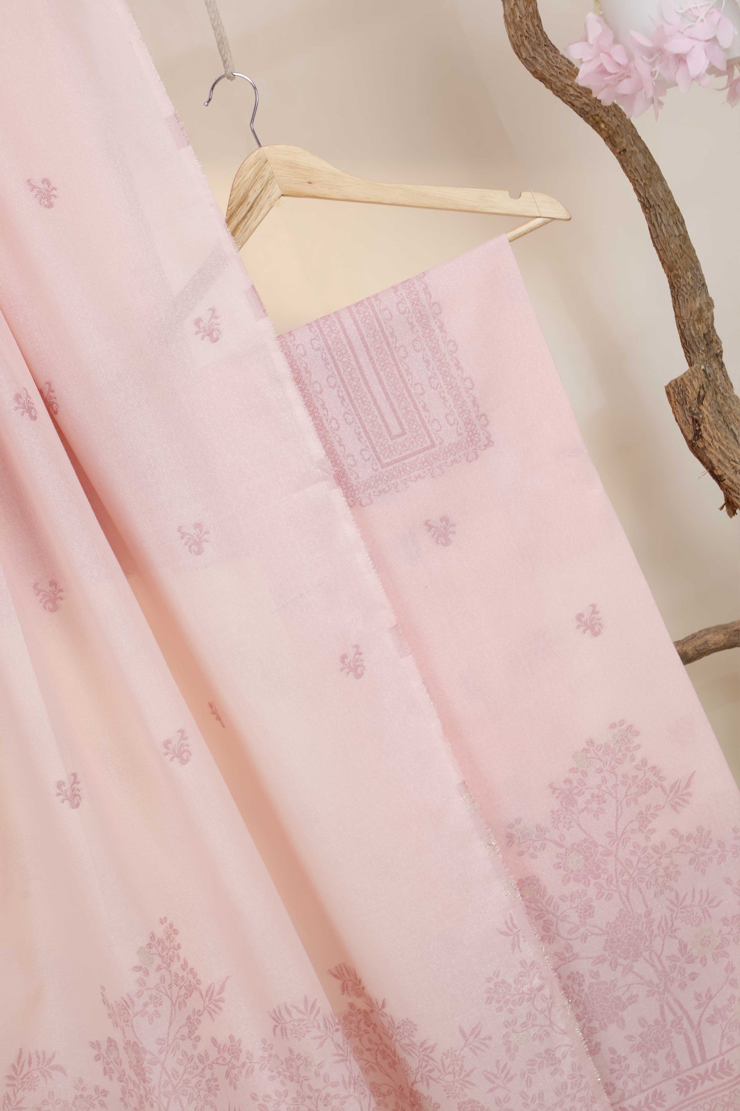 3Piece-Lawn Karandi Jacquard Suit KV8WR03