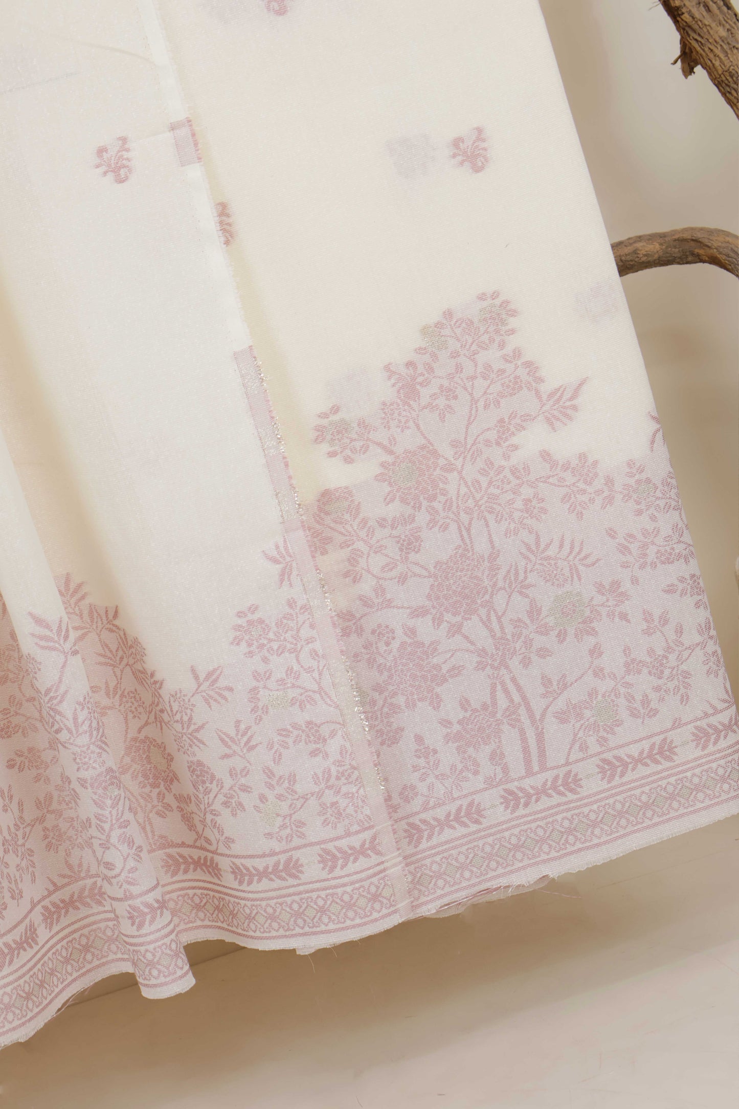 3Piece-Lawn Karandi Jacquard Suit KV8WR06