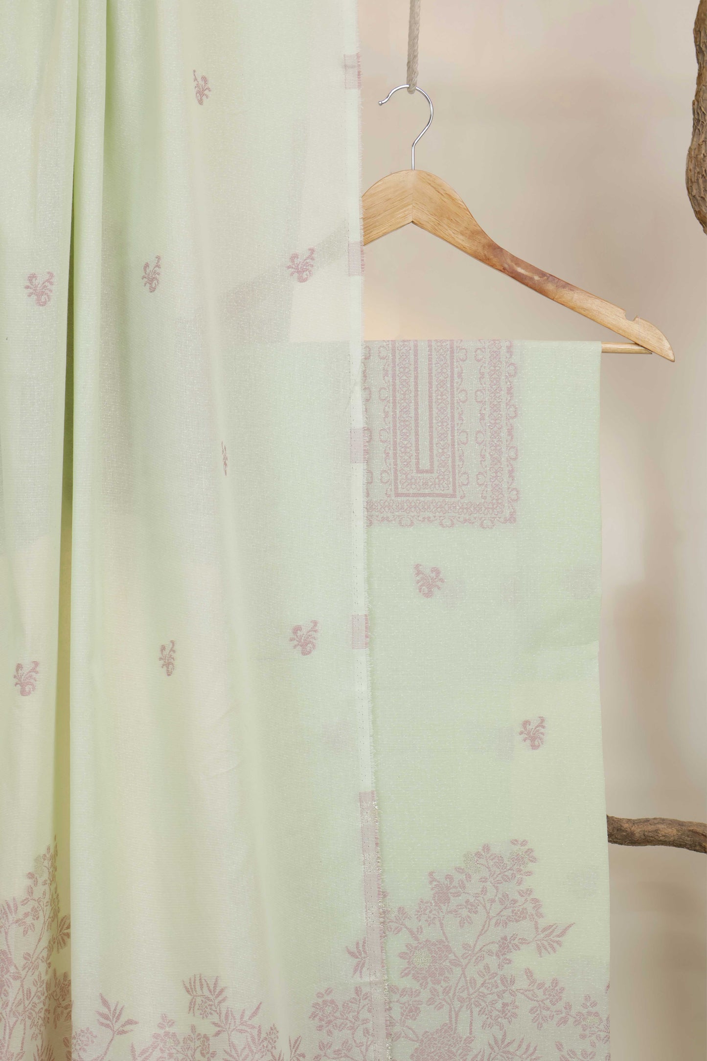 3Piece-Lawn Karandi Jacquard Suit KV8WR04