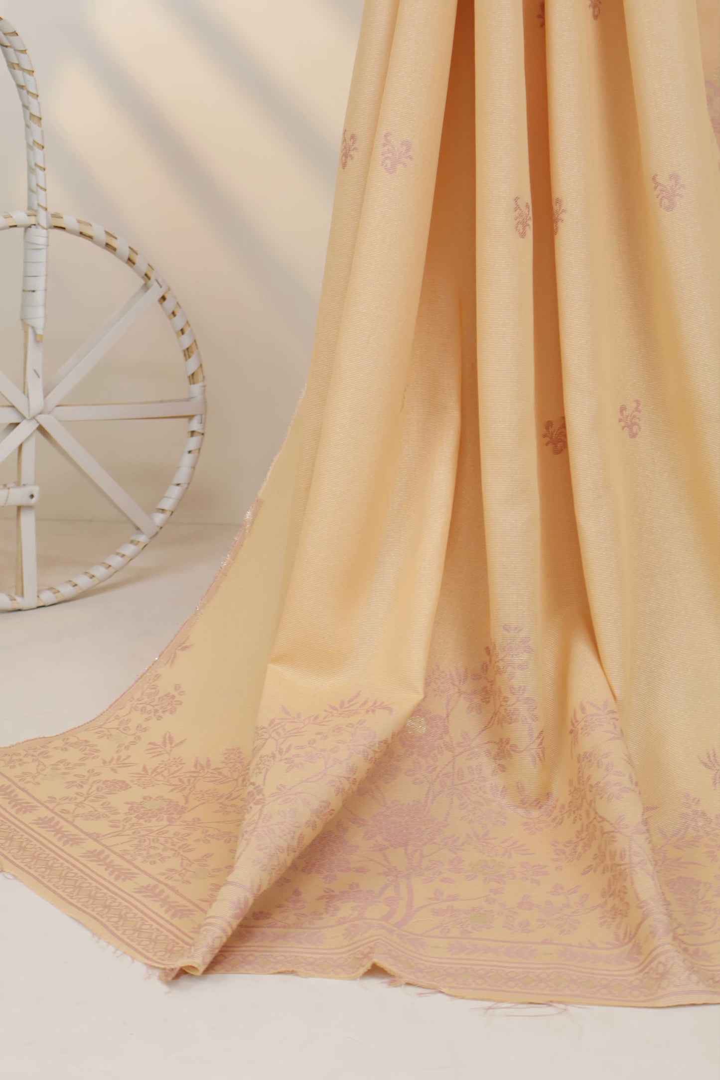 3Piece-Lawn Karandi Jacquard Suit KV8WR01
