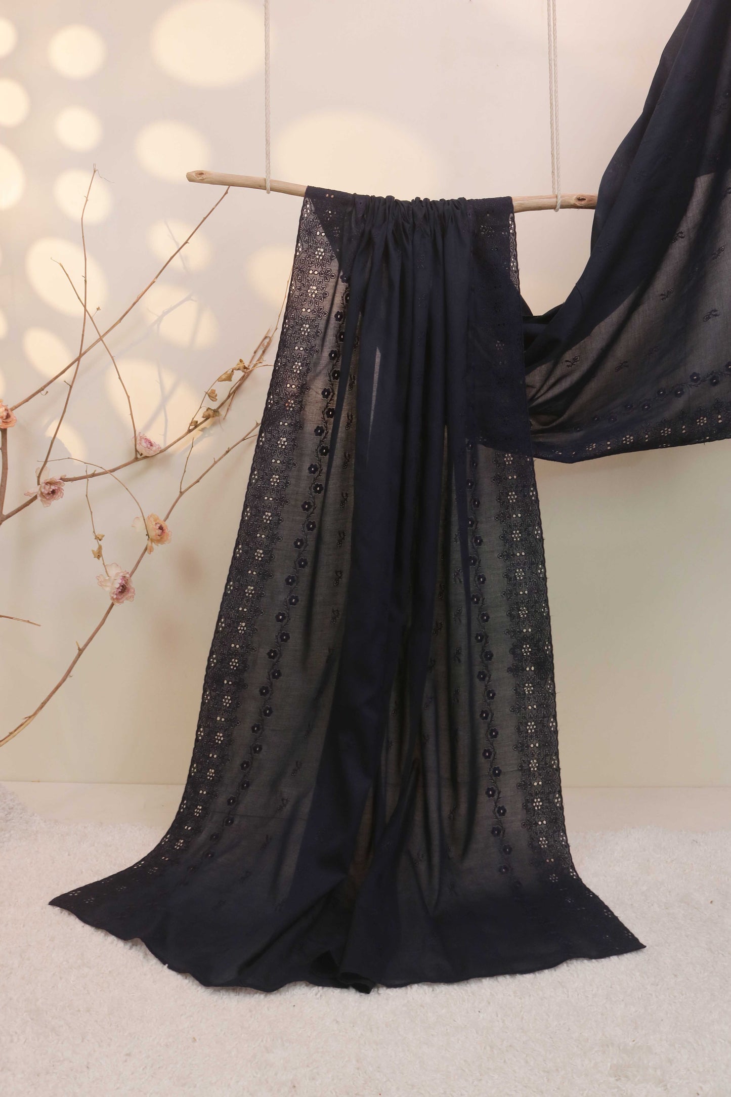 Embroidered Lawn Shawl LSH71
