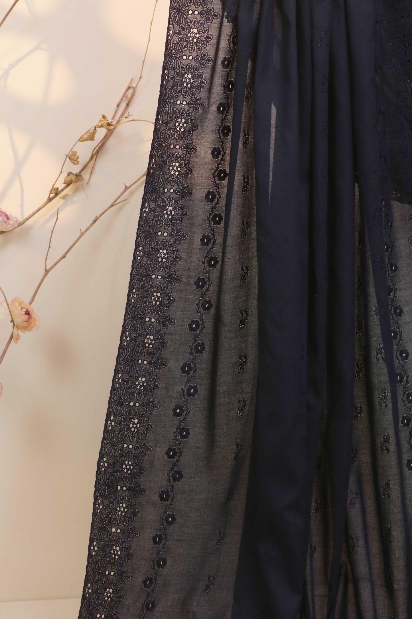 Embroidered Lawn Shawl LSH71