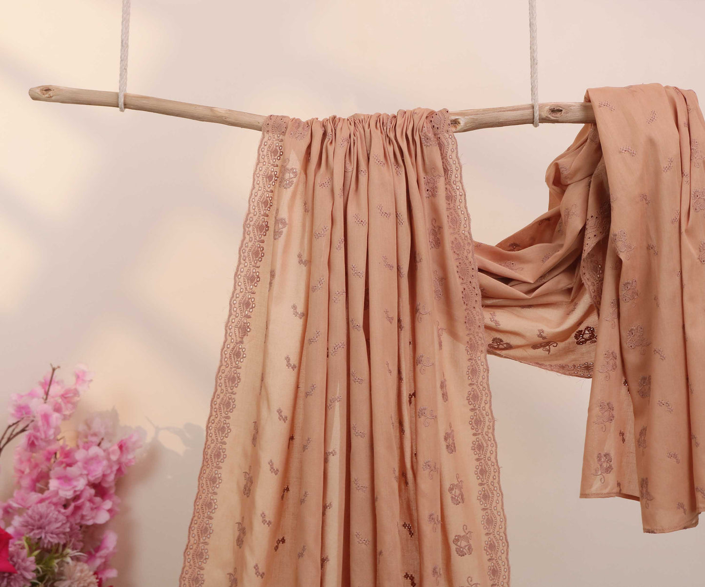 Embroidered Lawn Shawl LSH93