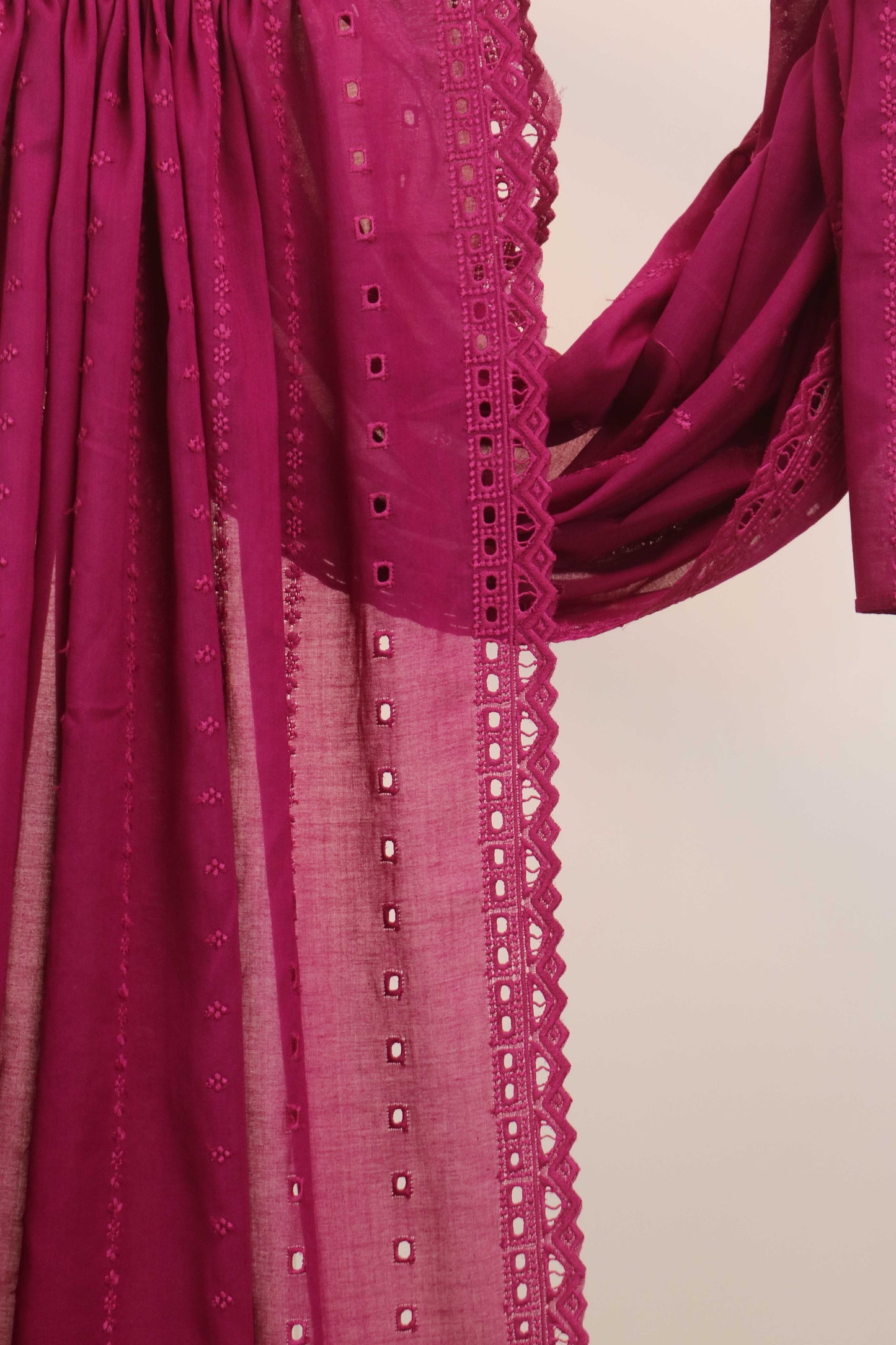 Embroidered Lawn Shawl 2868I