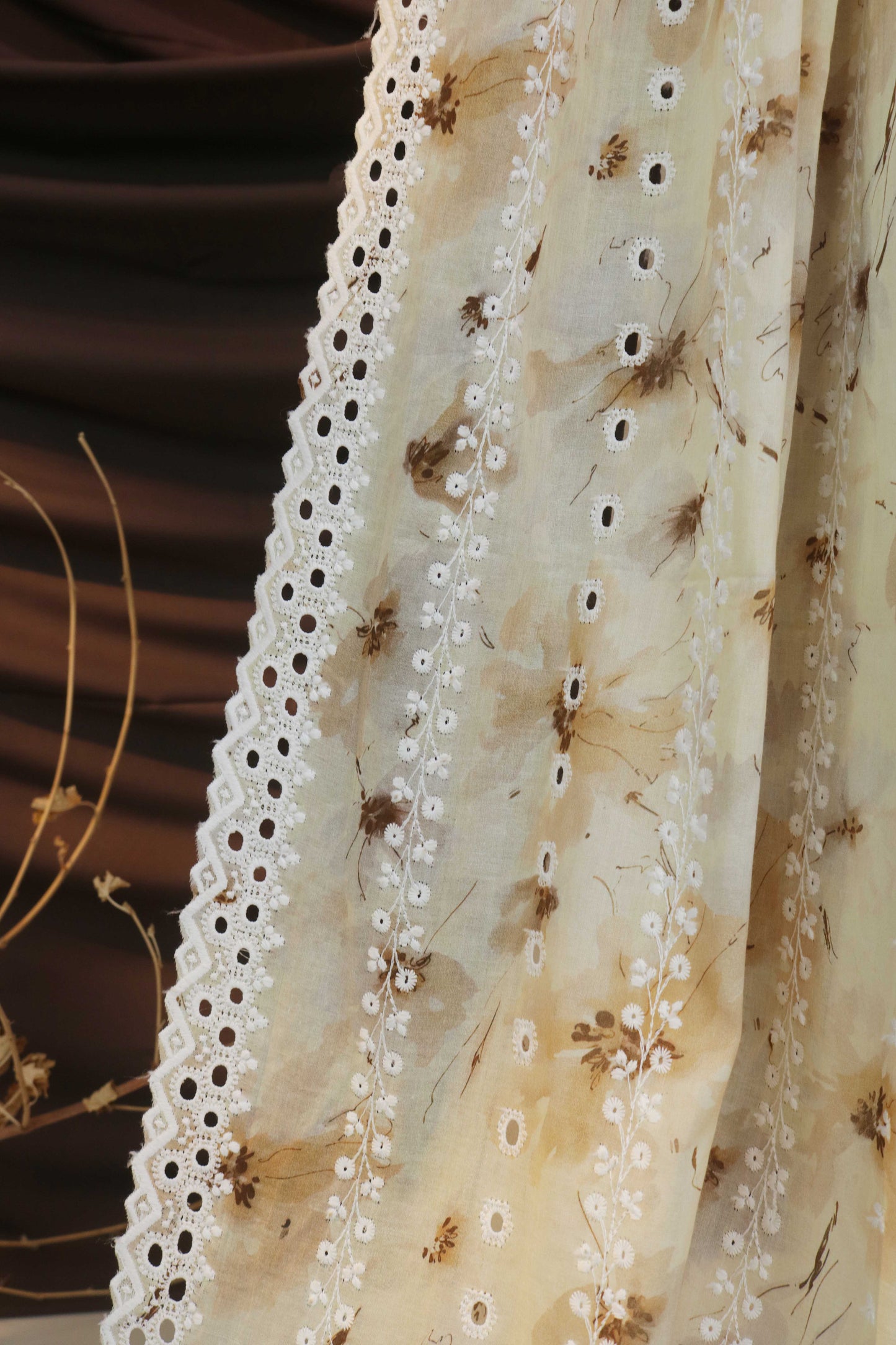 Embroidered Lawn Shawl LSH120