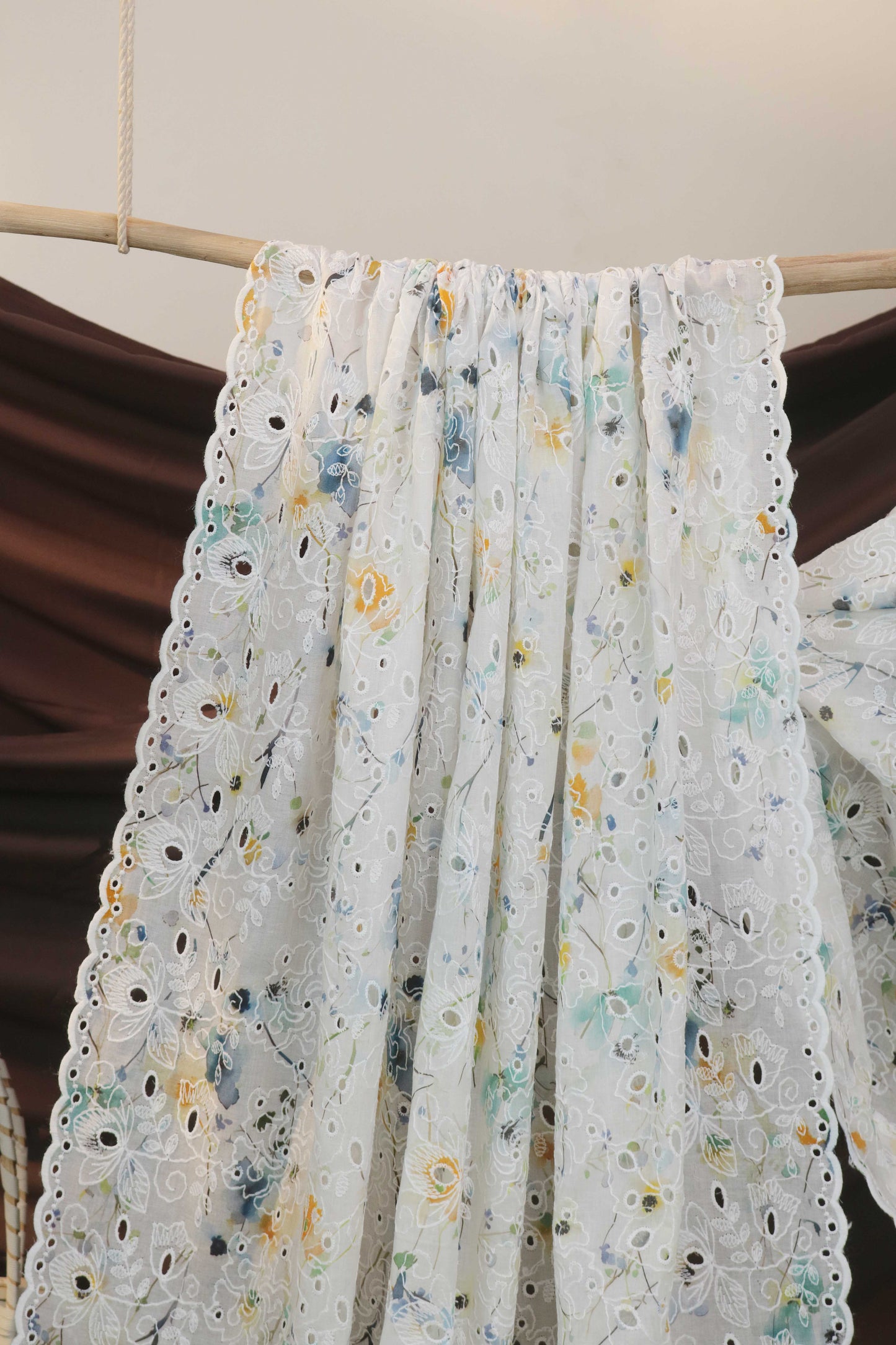 Embroidered Lawn Shawl LSH124