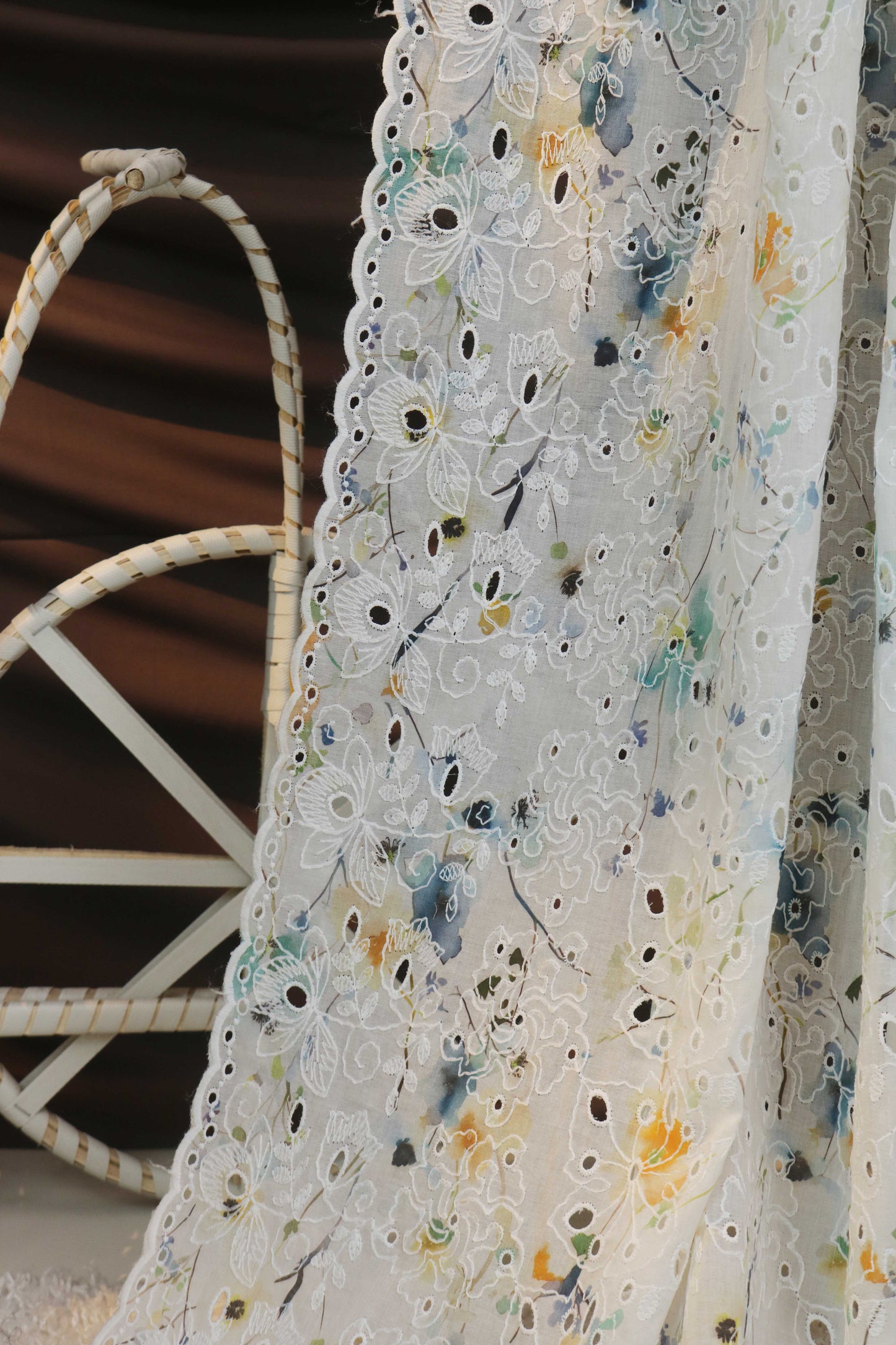 Embroidered Lawn Shawl LSH124