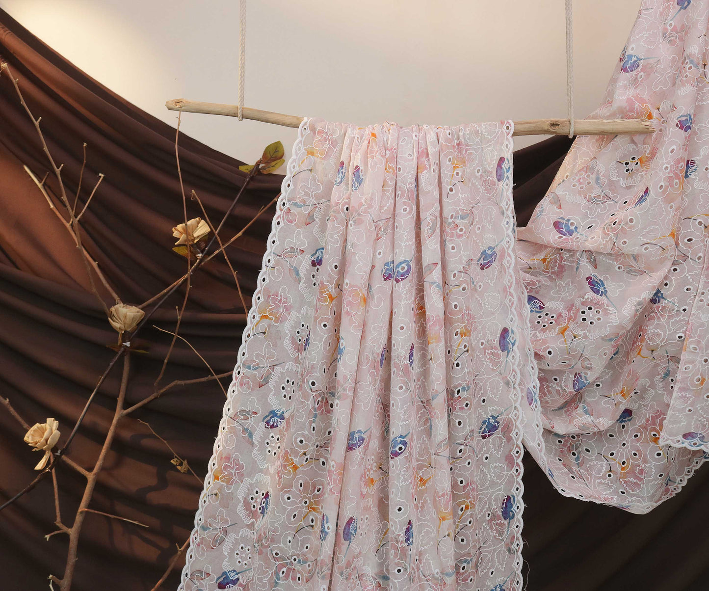 Embroidered Lawn Shawl LSH122