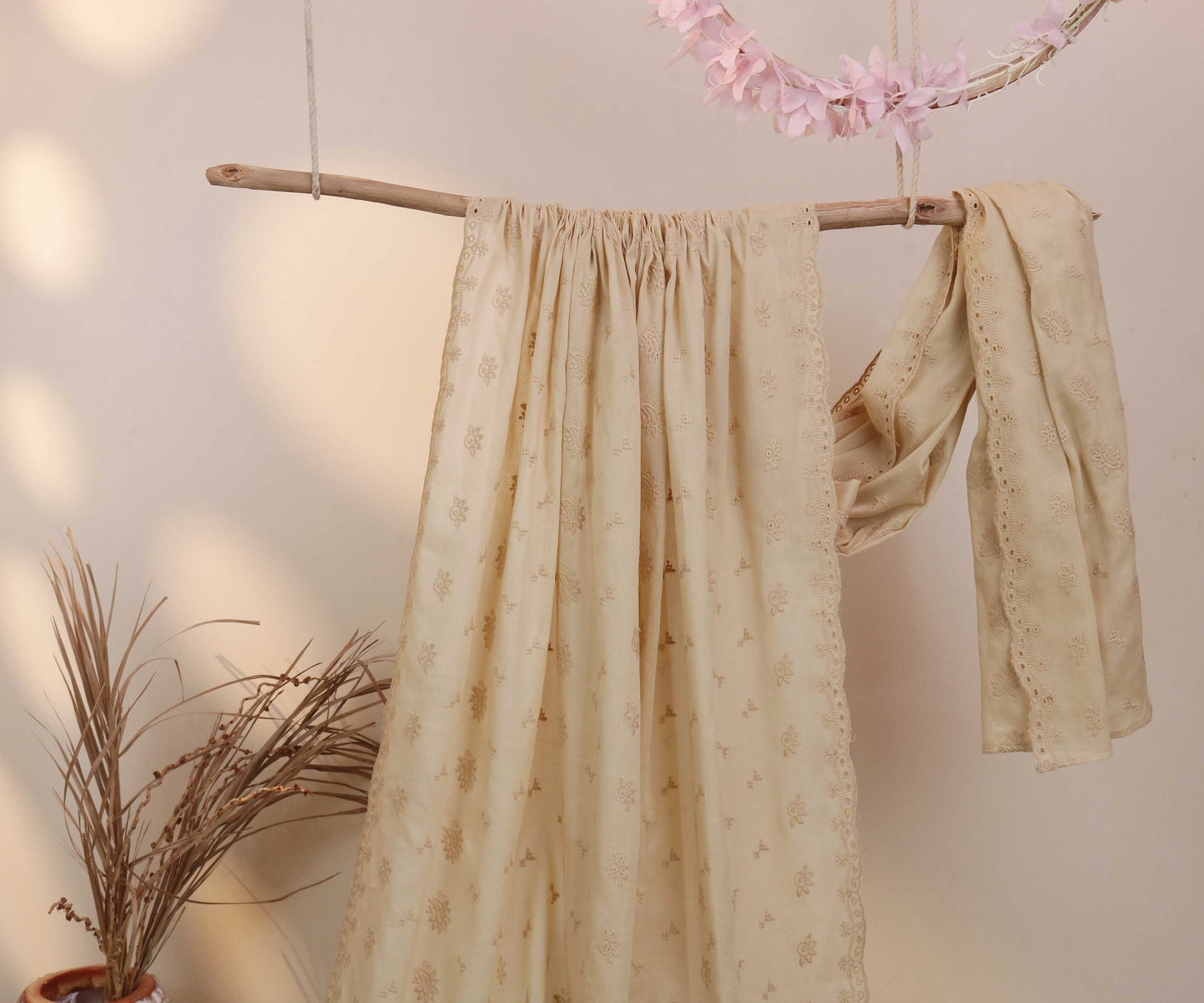 Embroidered Lawn Shawl LSH53