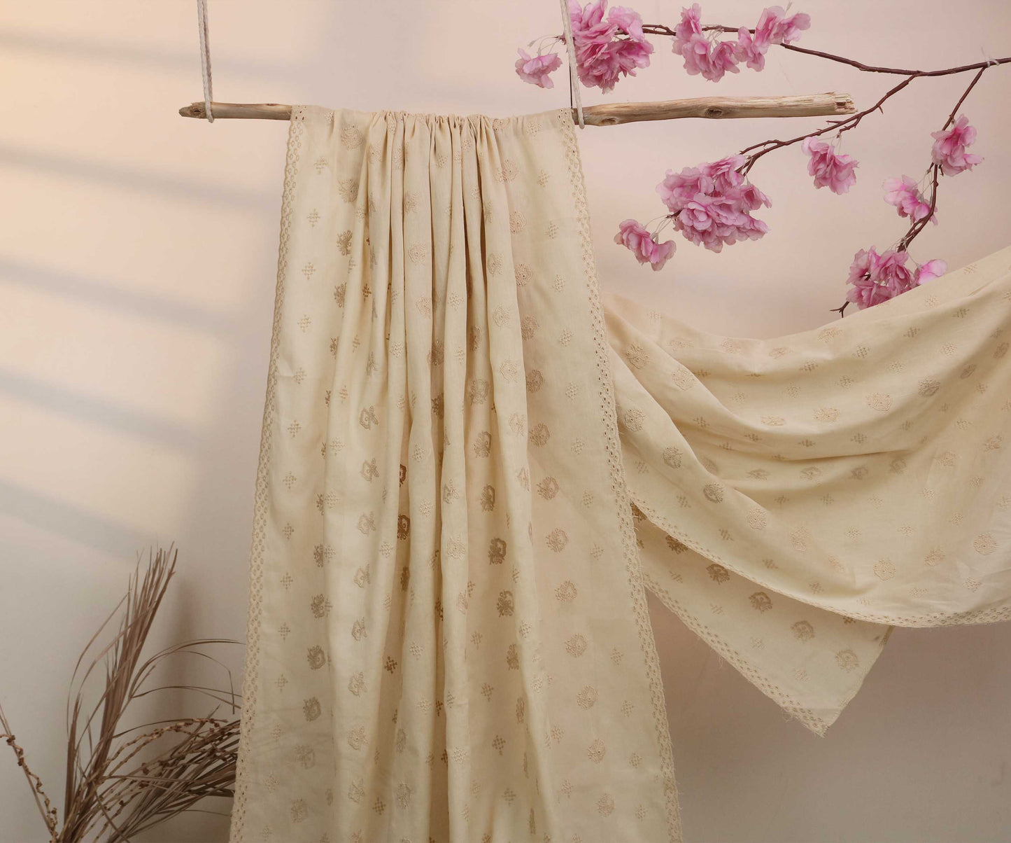 Embroidered Lawn Shawl LSH52