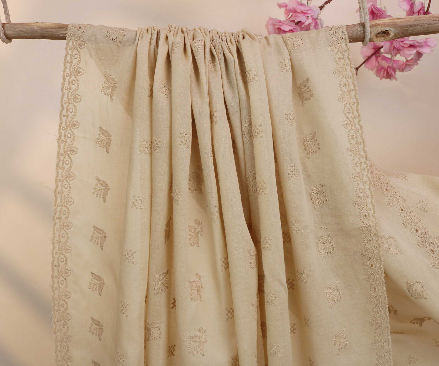 Embroidered Lawn Shawl LSH47