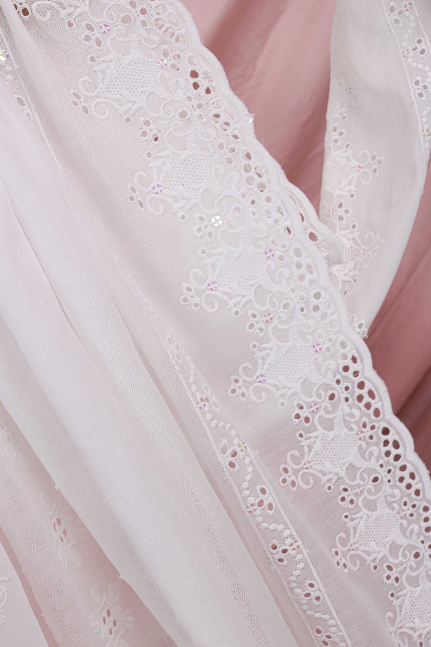 Embroidered Lawn Full Size Shawl 3179