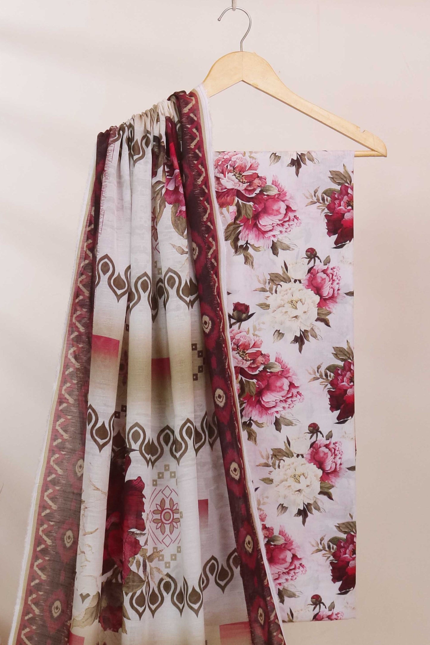 Luxury Lawn Printed Suit H25SLMJ1044