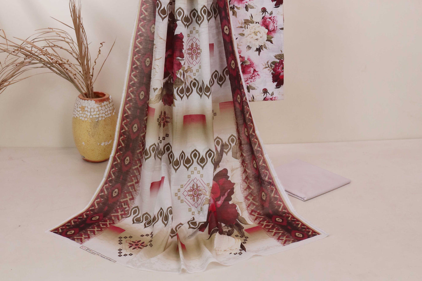 Luxury Lawn Printed Suit H25SLMJ1044