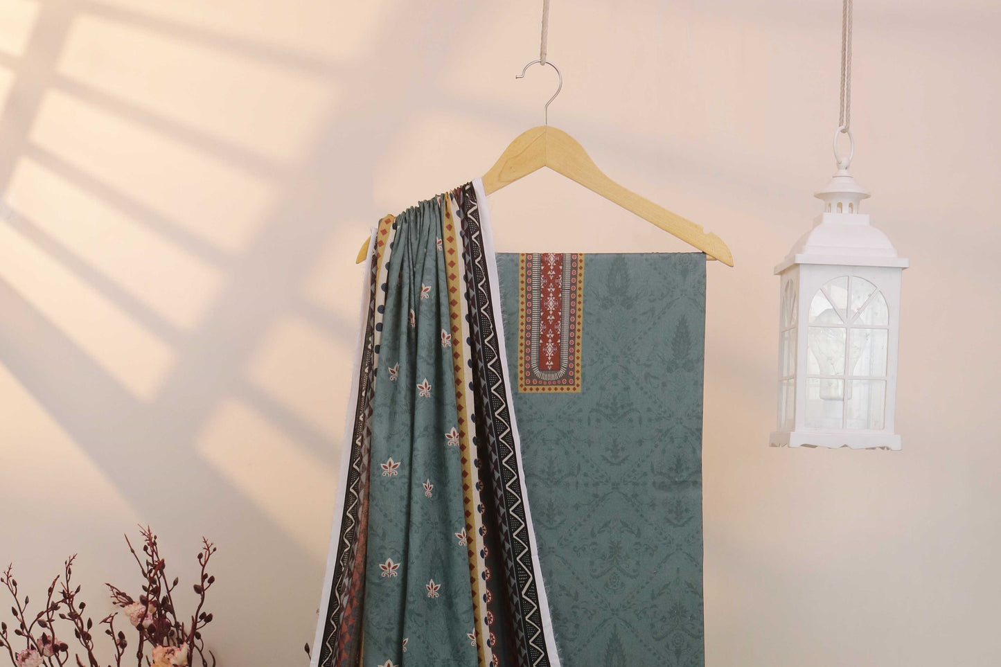 Lawn Printed Suit H25SLST43