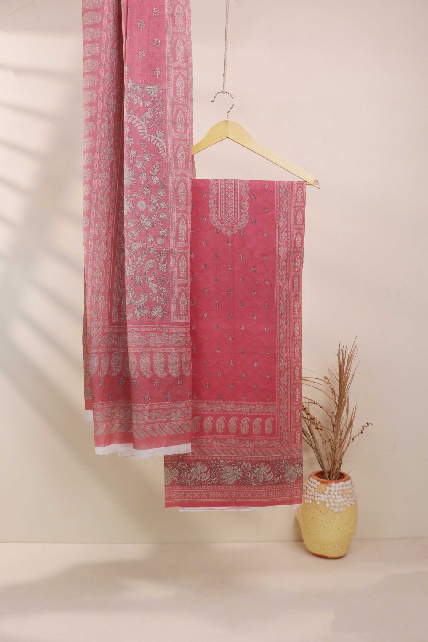 Luxury Lawn Printed Suit H25SLMJ238