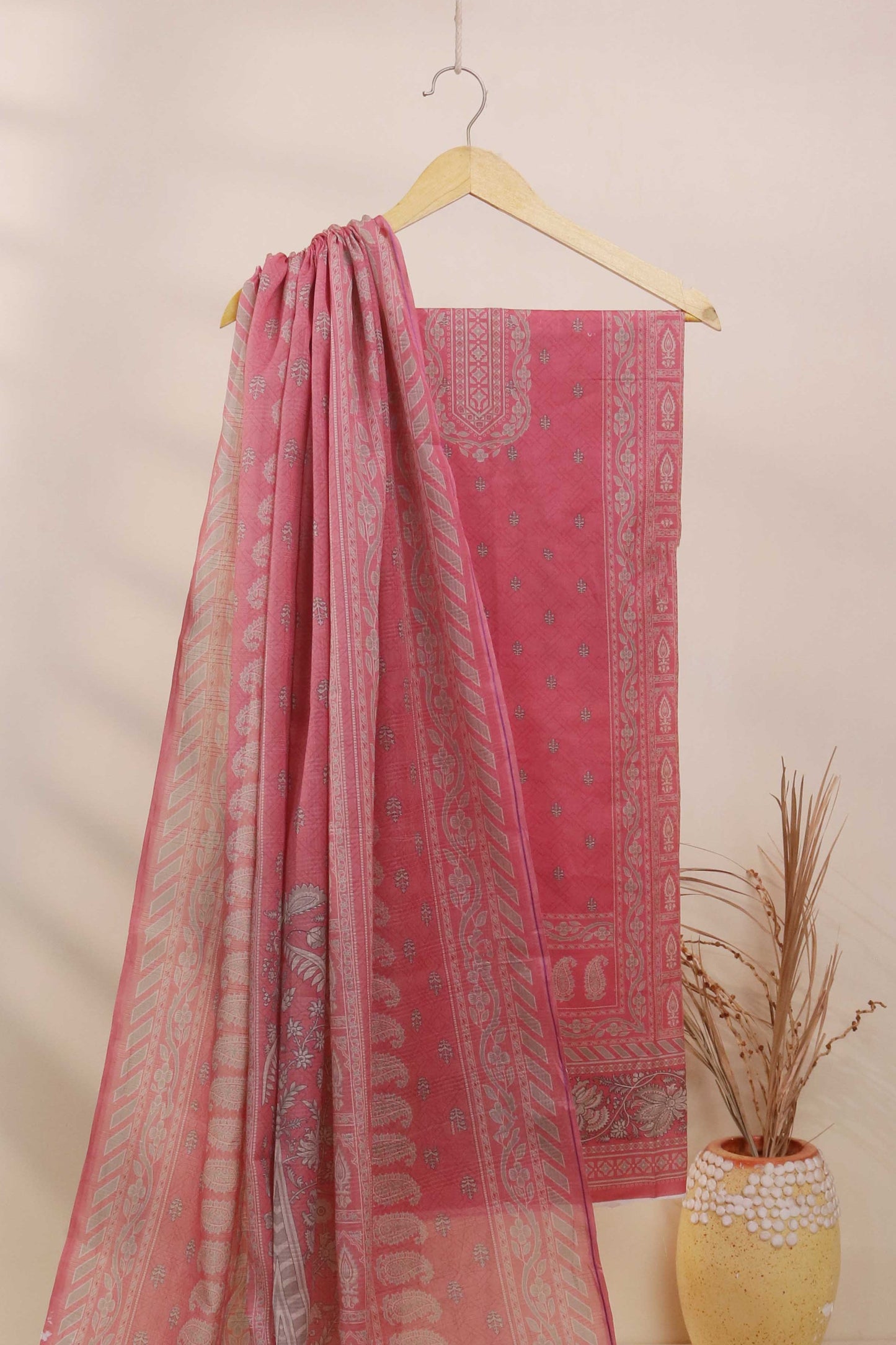 Luxury Lawn Printed Suit H25SLMJ238