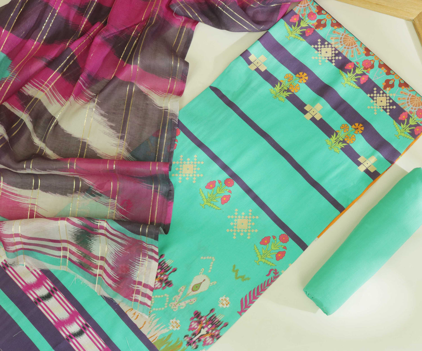 Lawn Printed Suit H25SLST01