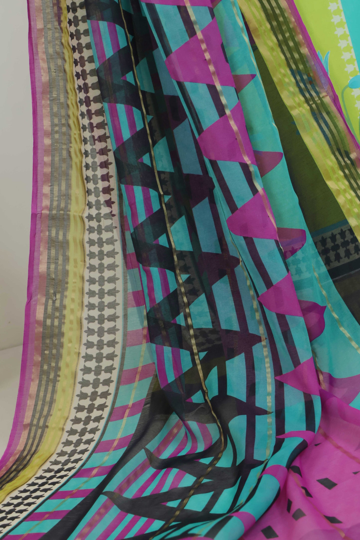 3Piece - Printed Lawn Suit POP ART  GJPA2401A4
