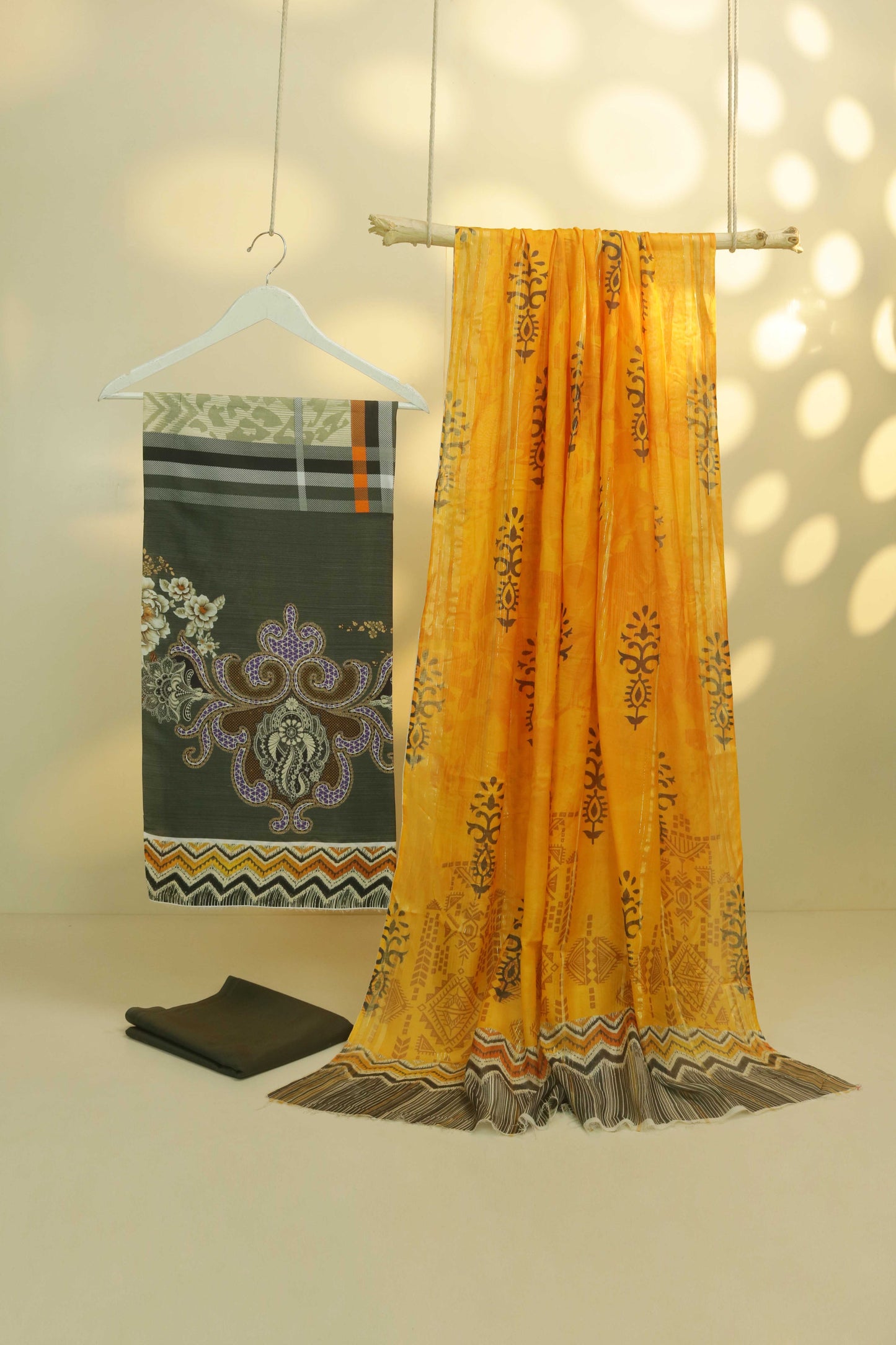 Lawn Printed Suit H25SLST03
