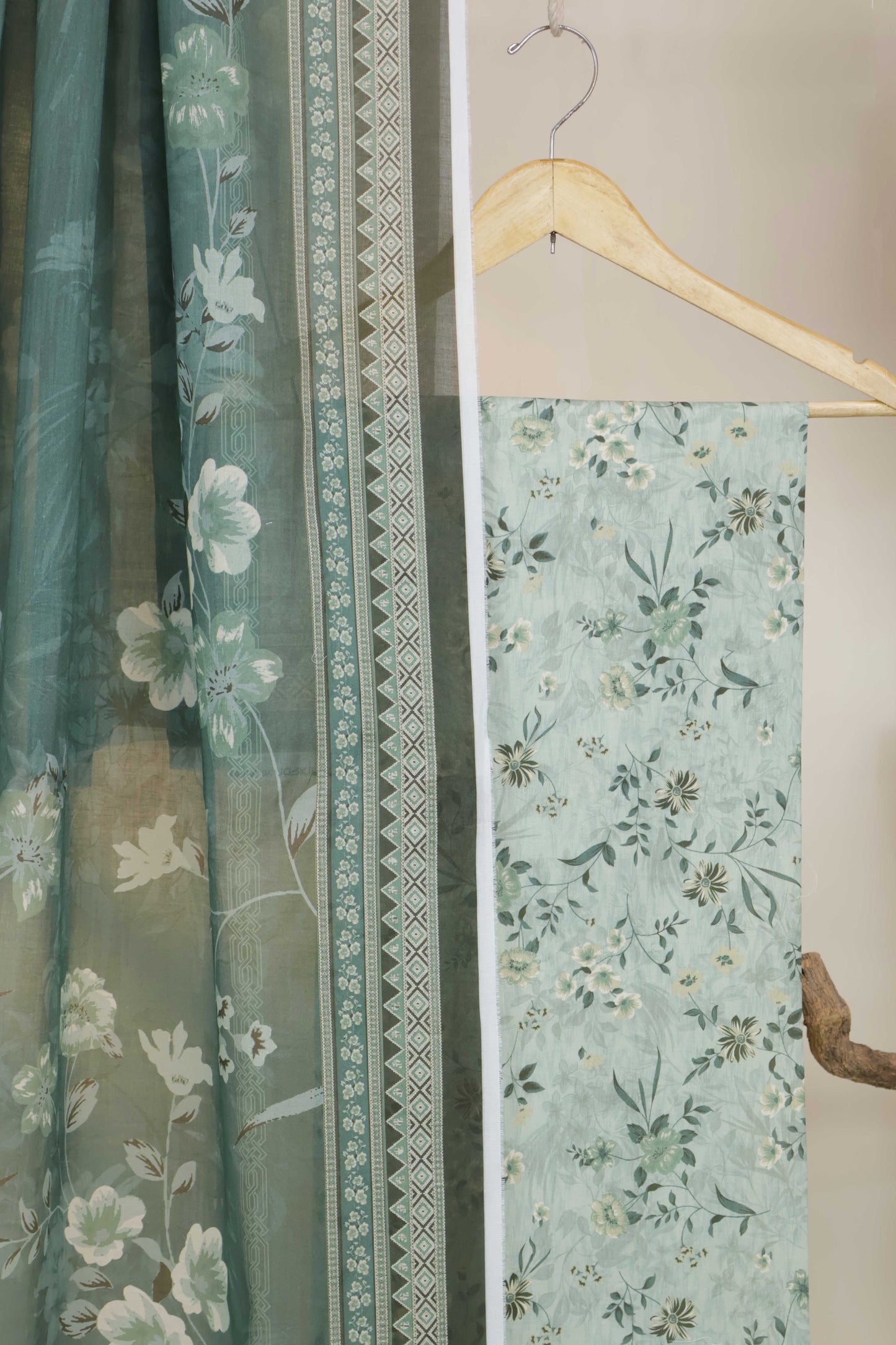 3PC-Lawn Printed Suit 3PLBS08