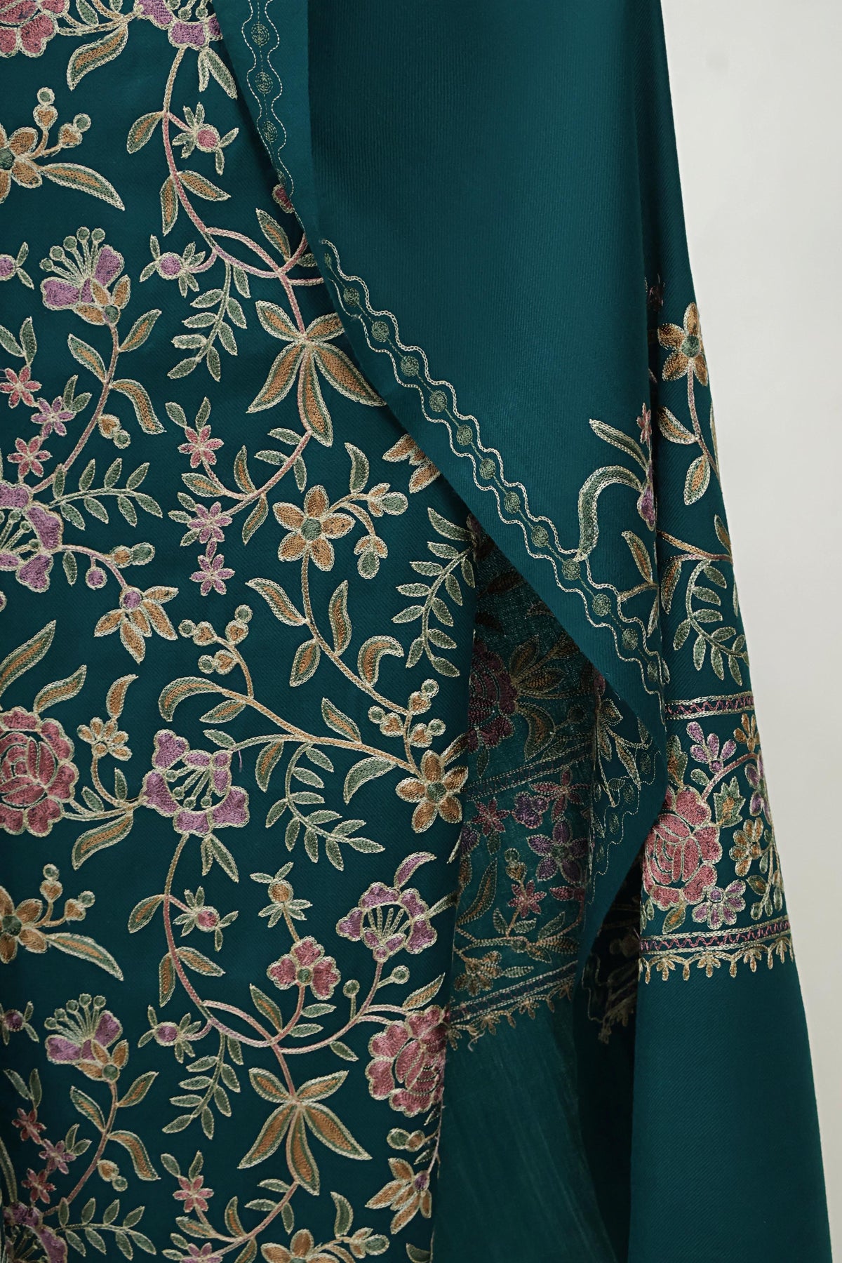 3Piece -Kashmiri Pashmina Suit WE3P27