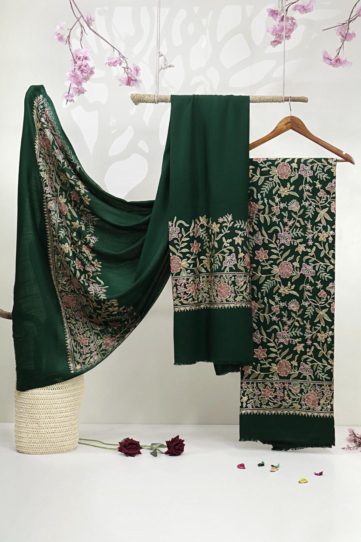 3Piece -Kashmiri Pashmina Suit WE3P14