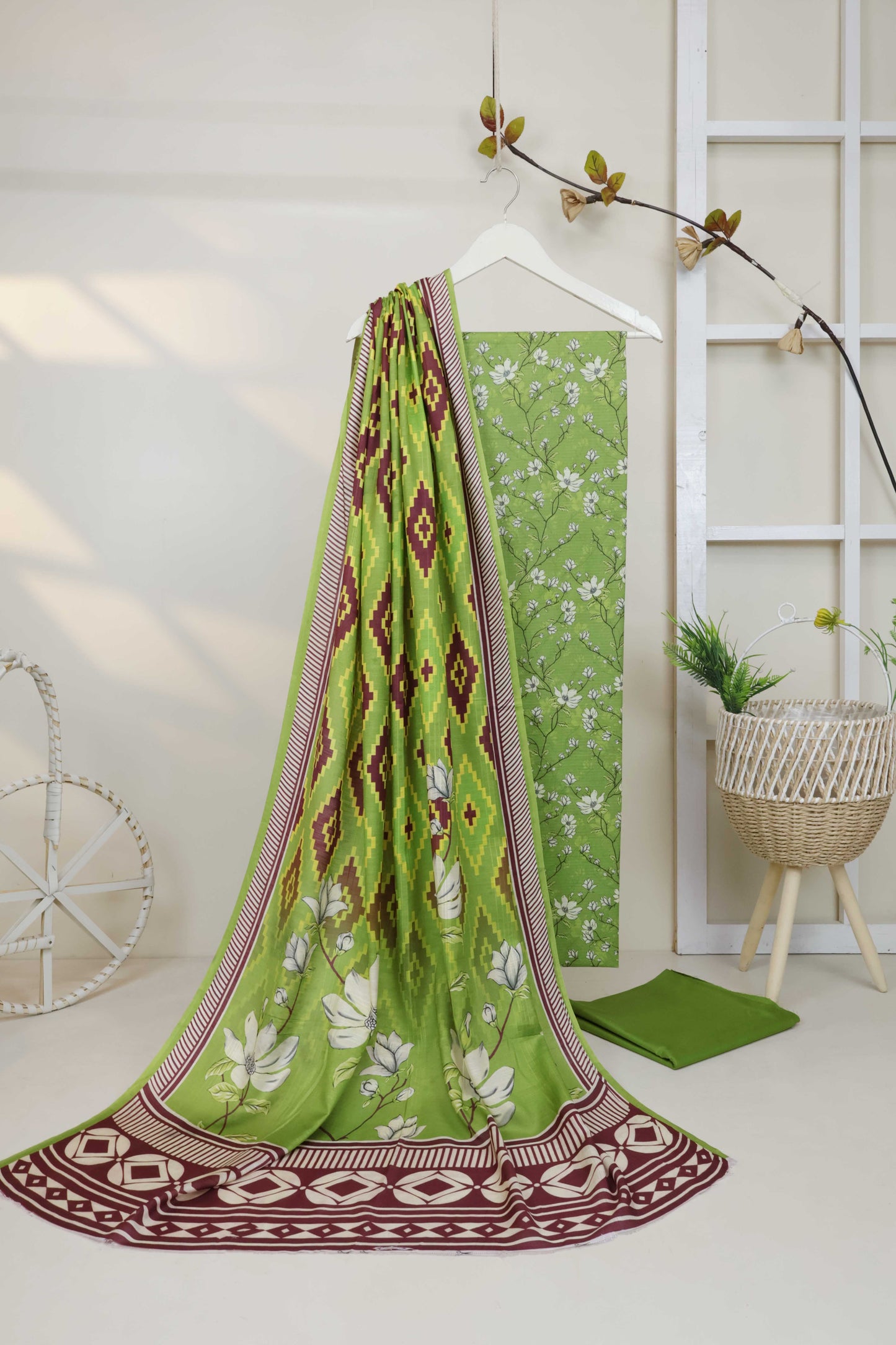 3Piece - Printed Doriya Lawn Suit H25SLST94