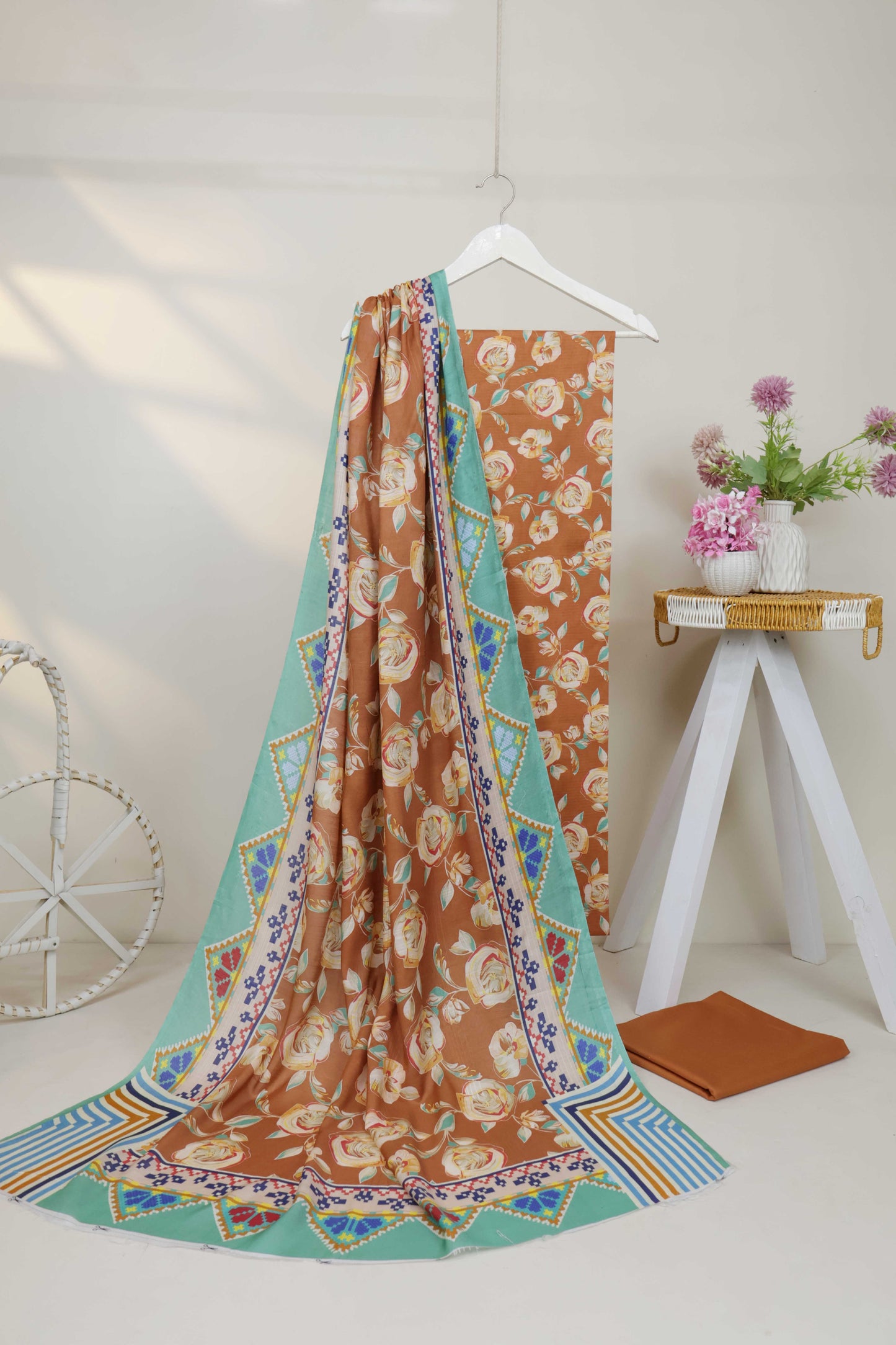 3Piece - Printed Doriya Lawn Suit H25SLST97