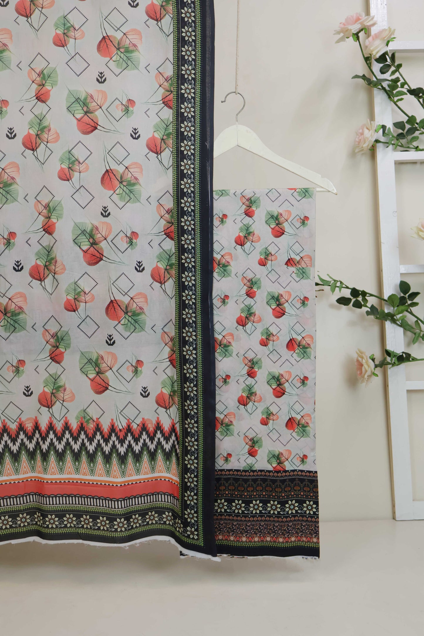 3pc-Lawn Printed Suit H25SLST98