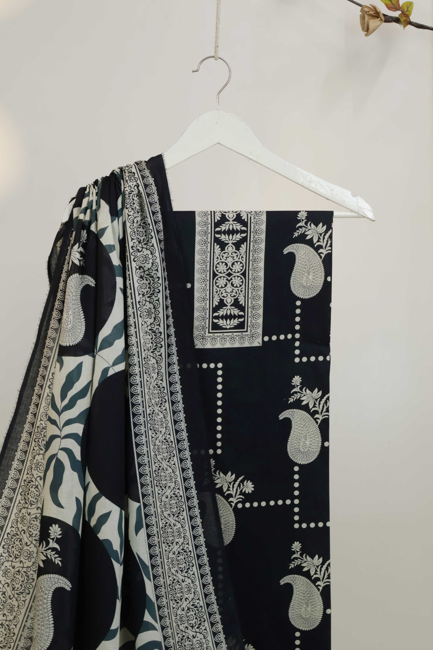 3pc-Lawn Printed Suit L3PP309