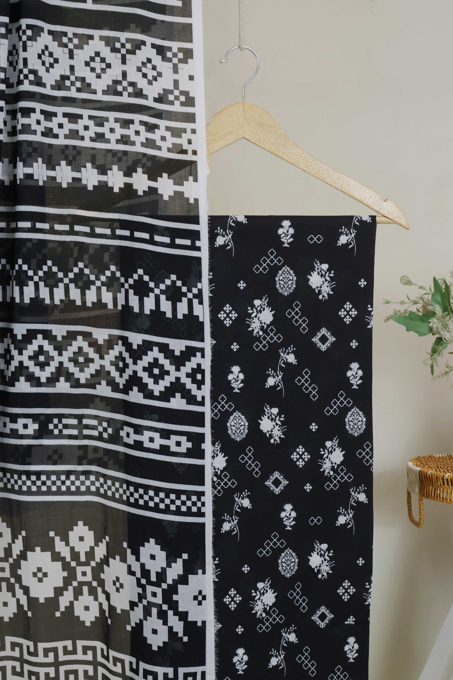 3pc-Lawn Printed Suit H25SLST103