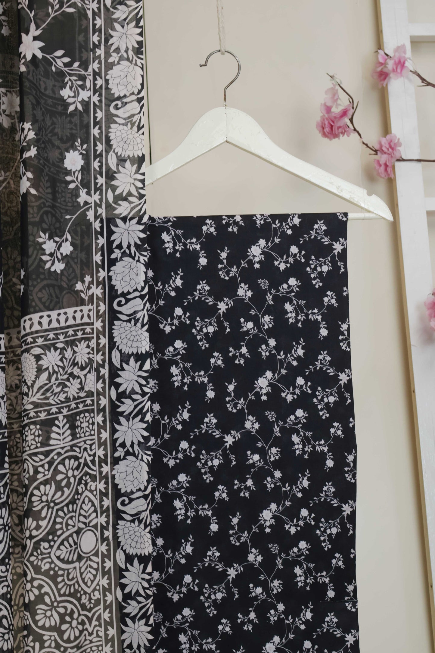 3pc-Lawn Printed Suit H25SLST107
