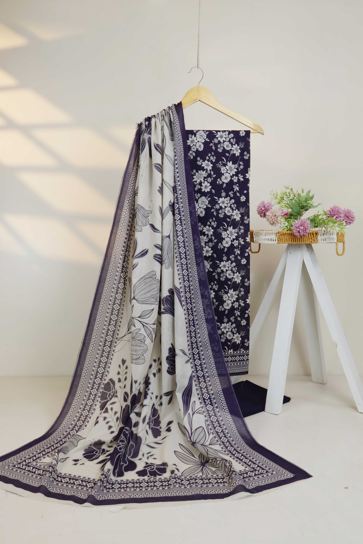3PC-Lawn Printed Suit 3PLBS107