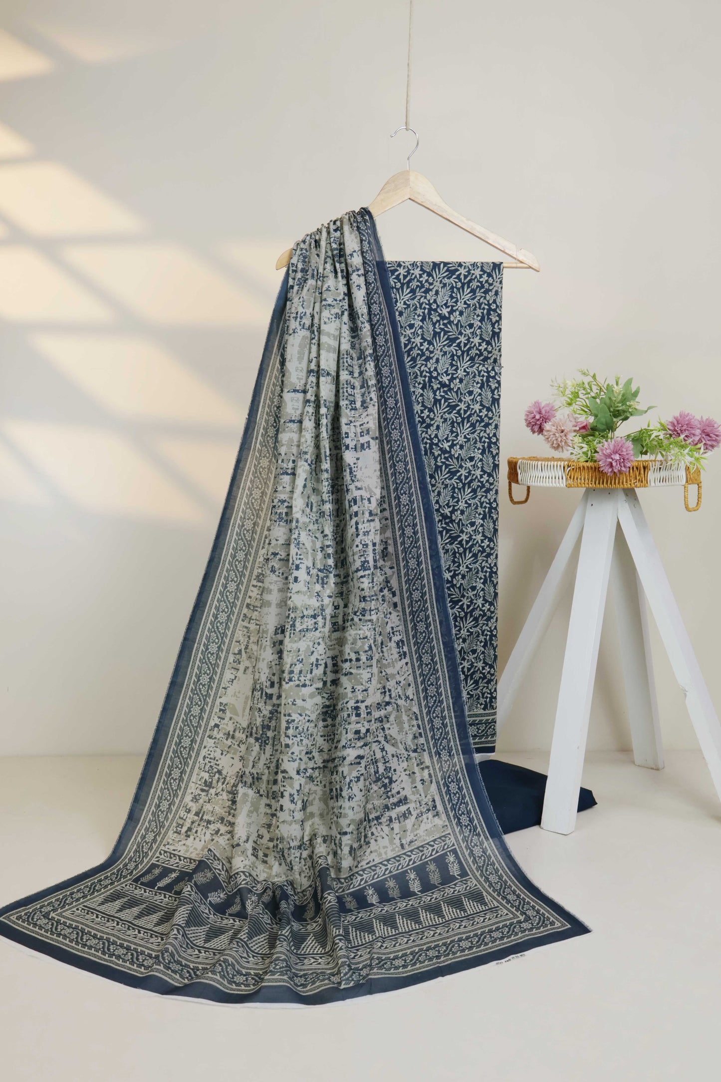 3PC-Lawn Printed Suit 3PLBS103