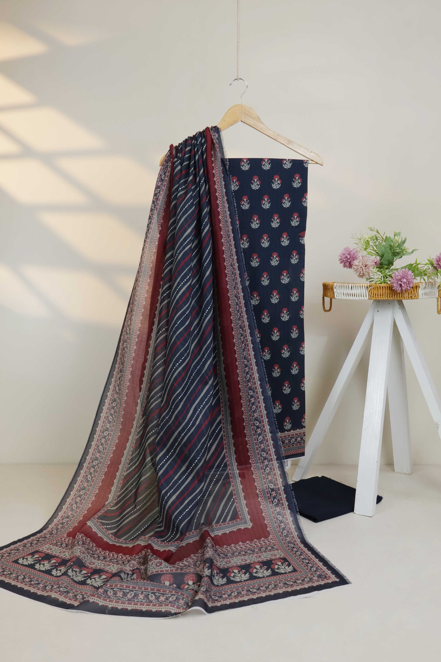 3PC-Lawn Printed Suit 3PLBS106