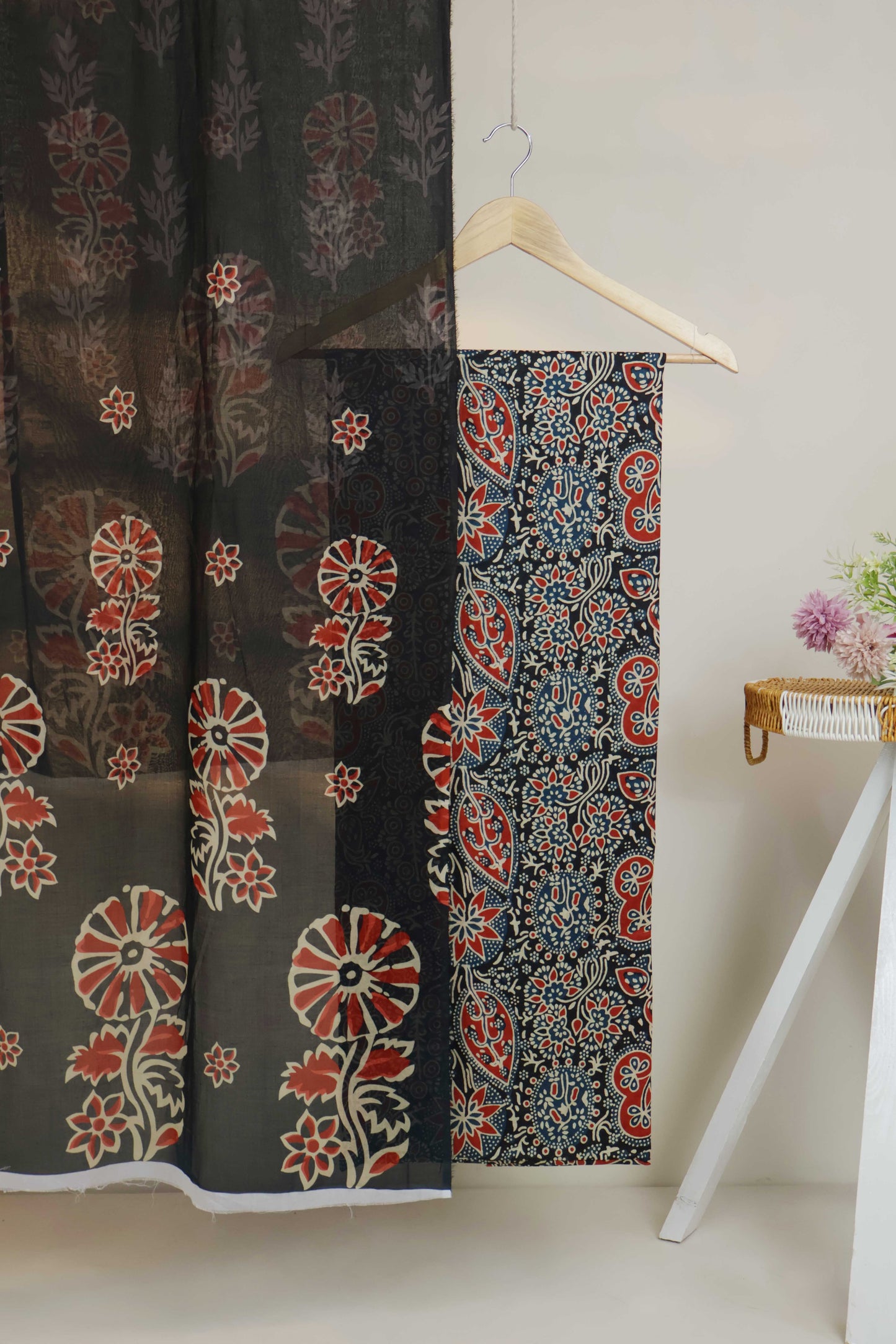 3pc-Lawn Printed Suit H25SLST115